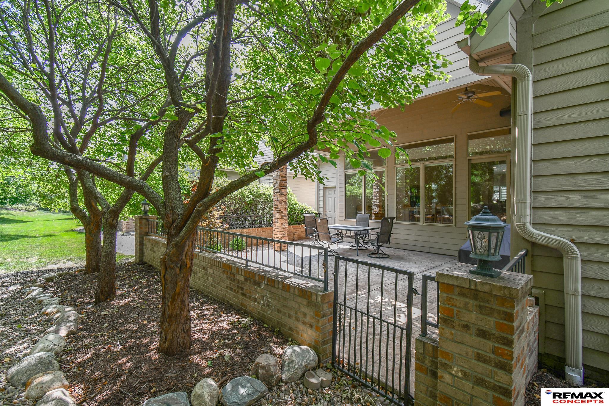 7840 Viburnum Drive