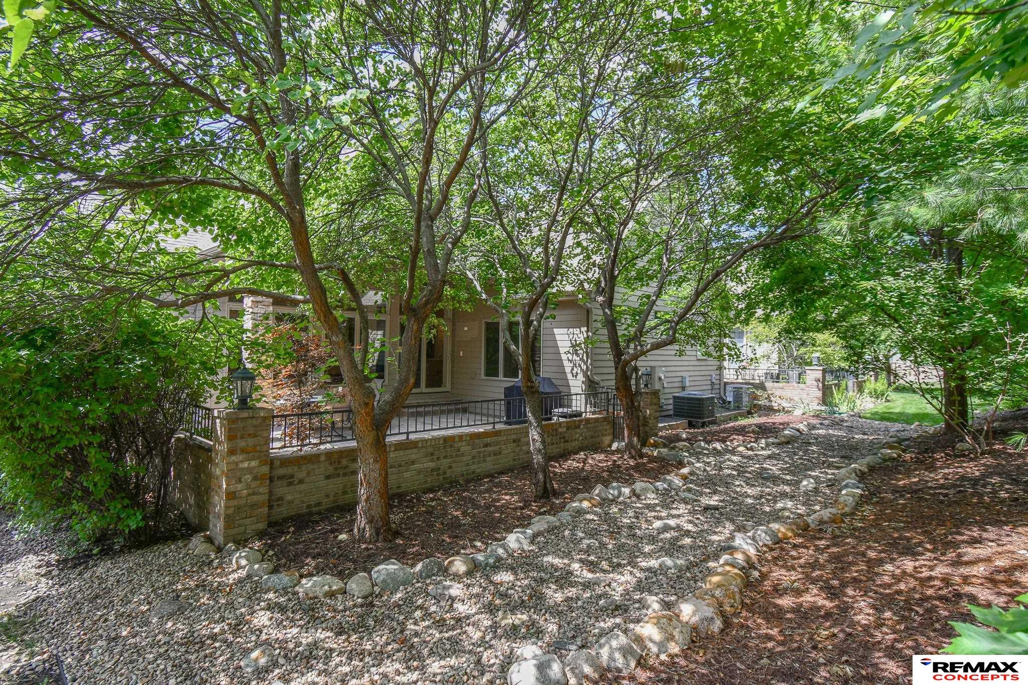 7840 Viburnum Drive