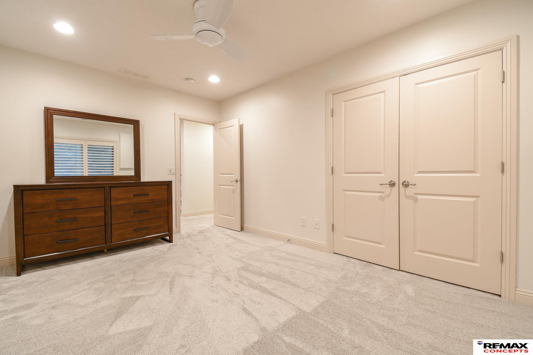 7840 Viburnum Drive
