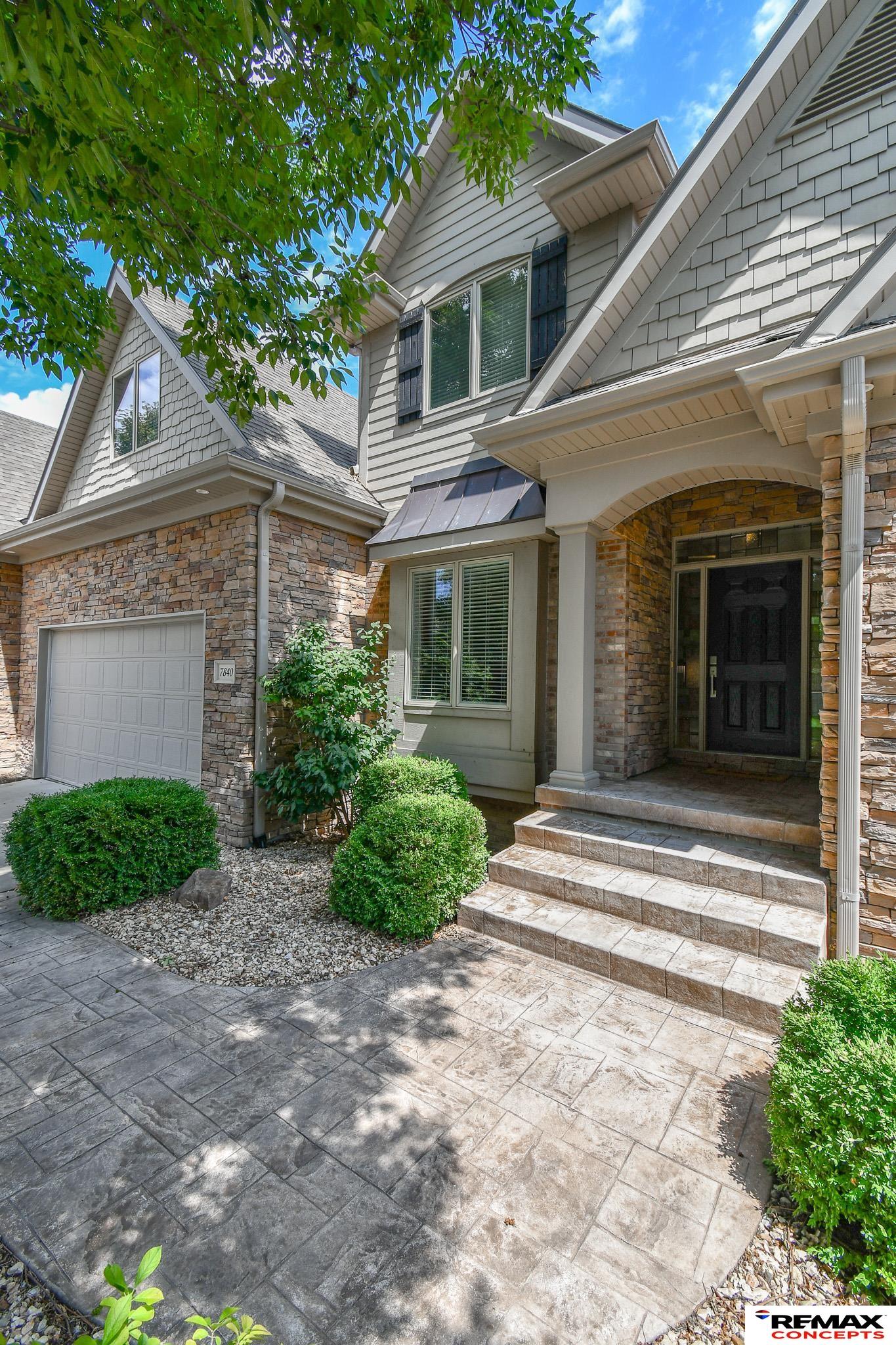 7840 Viburnum Drive