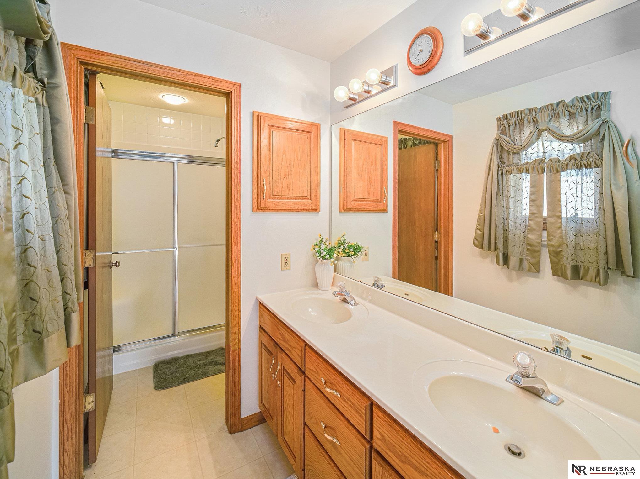 2621 Norman Circle