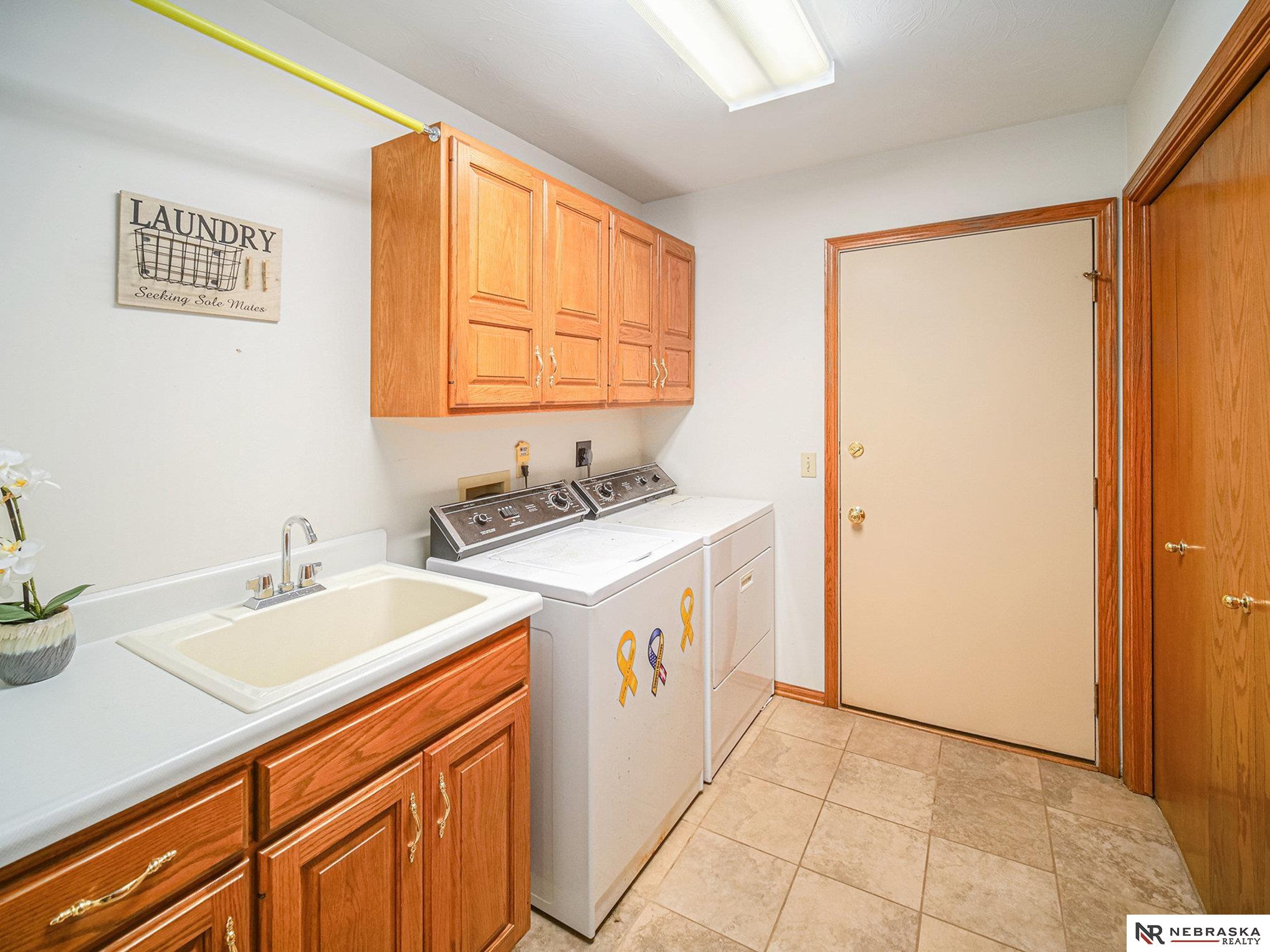 2621 Norman Circle