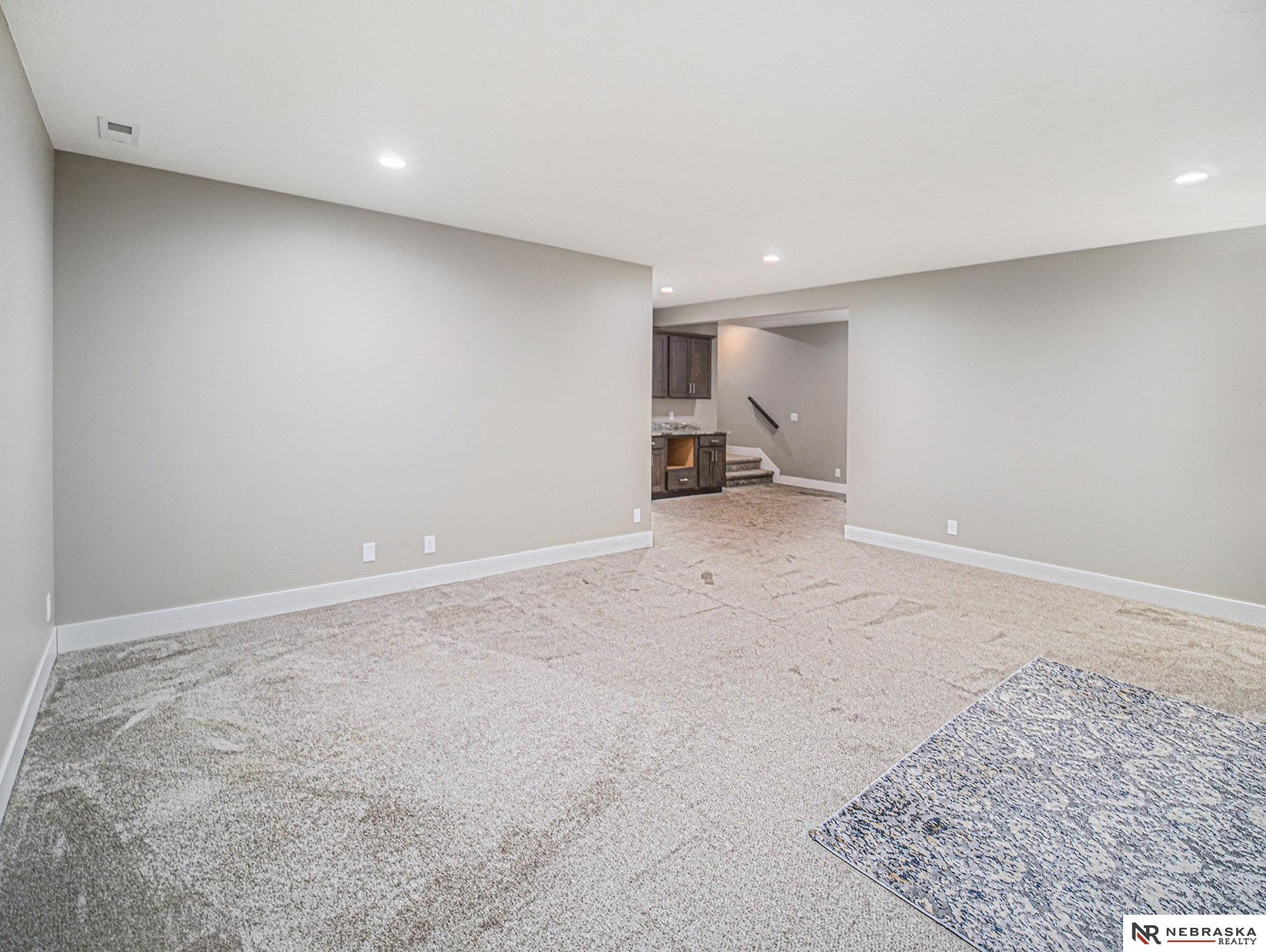 7244 Kentwell Lane