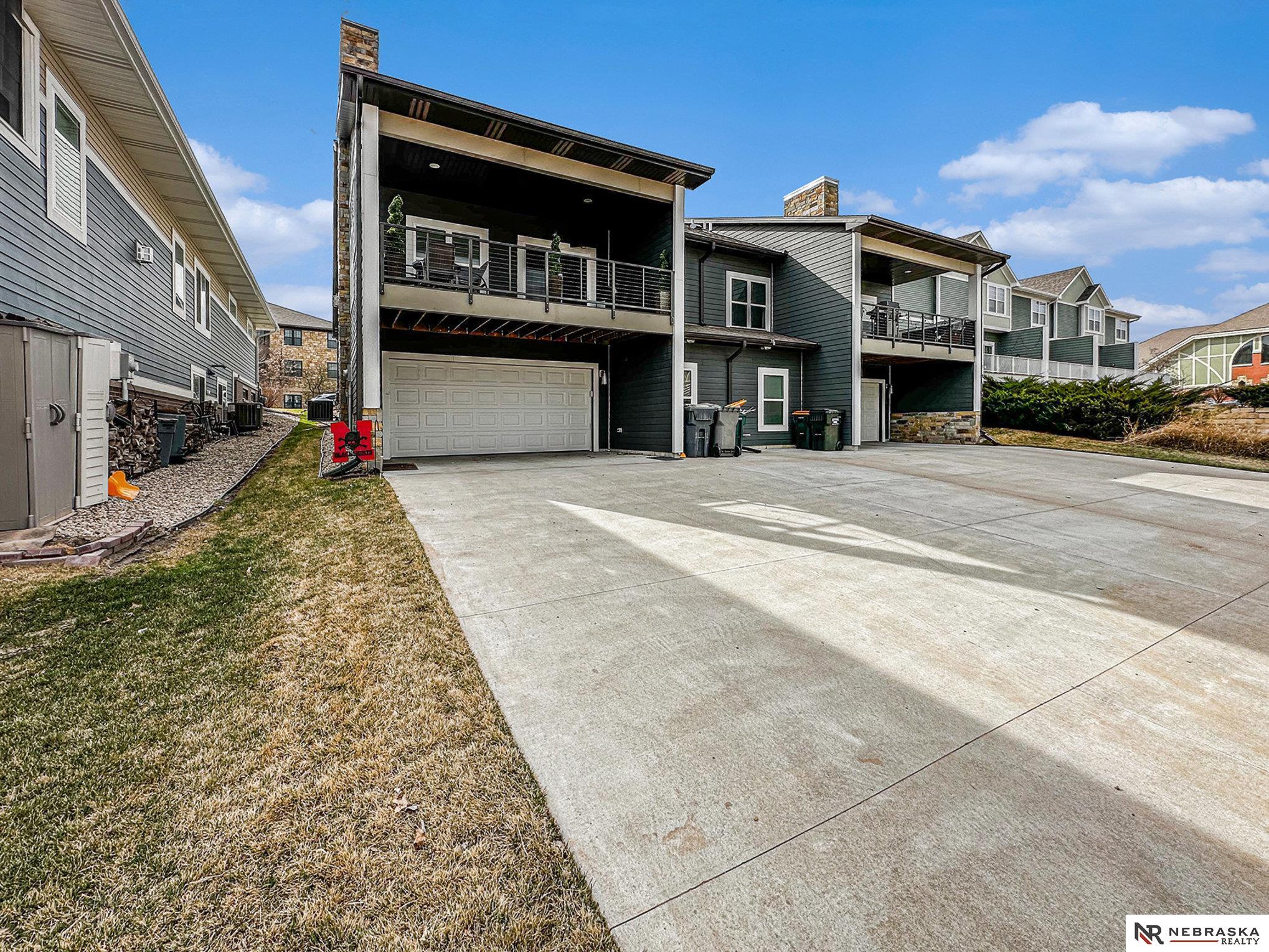7244 Kentwell Lane