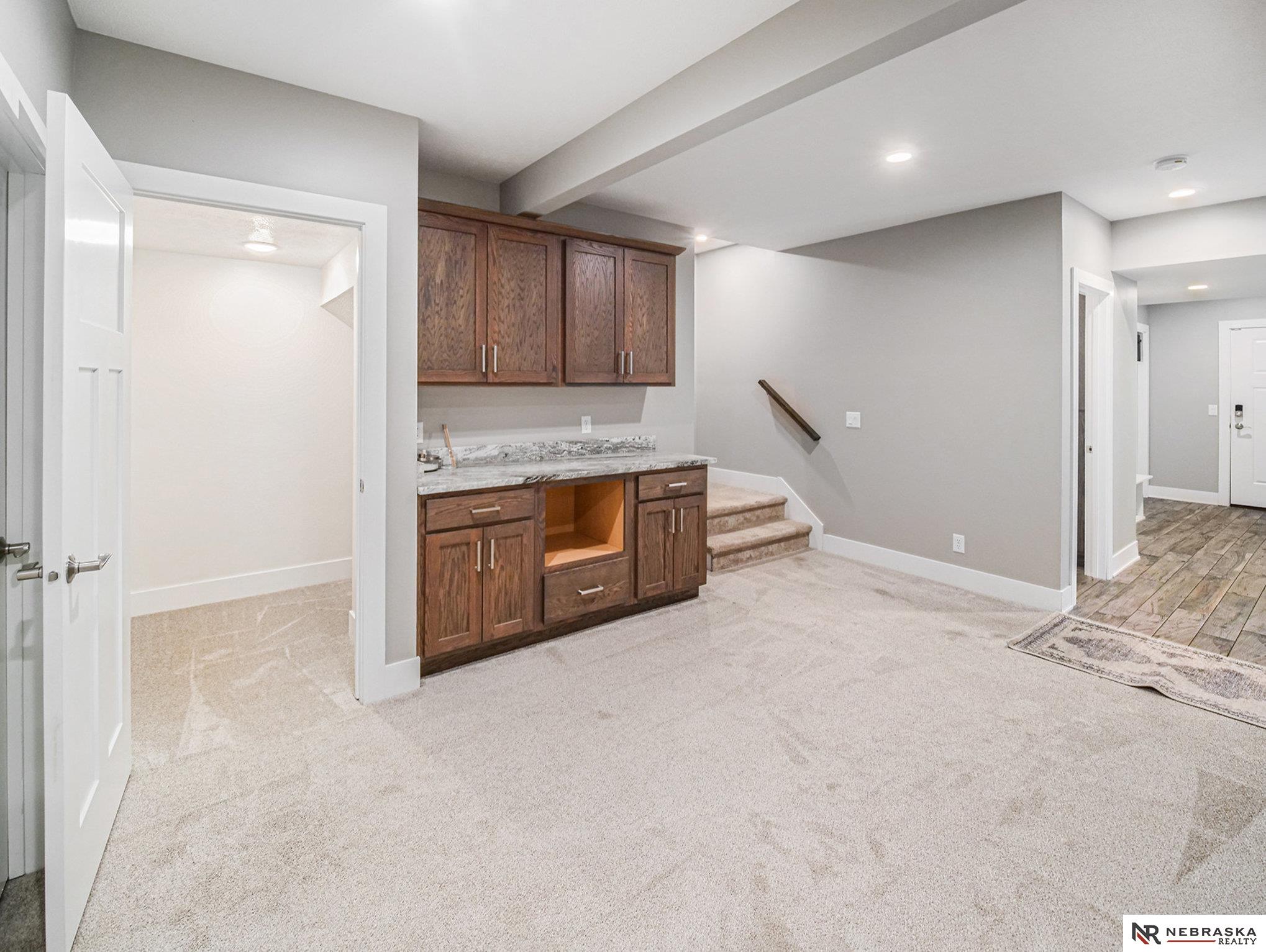 7244 Kentwell Lane
