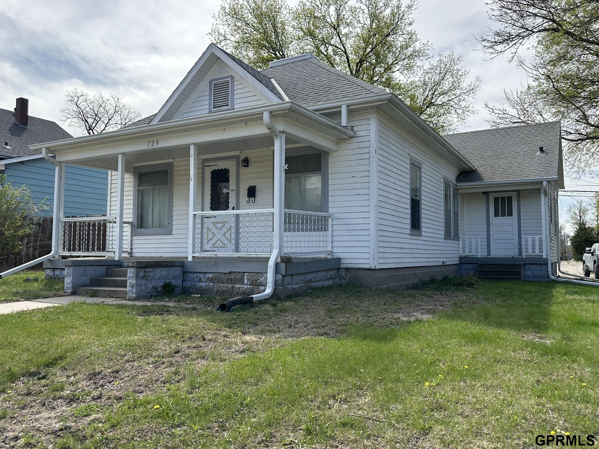 729 E 13th Street
