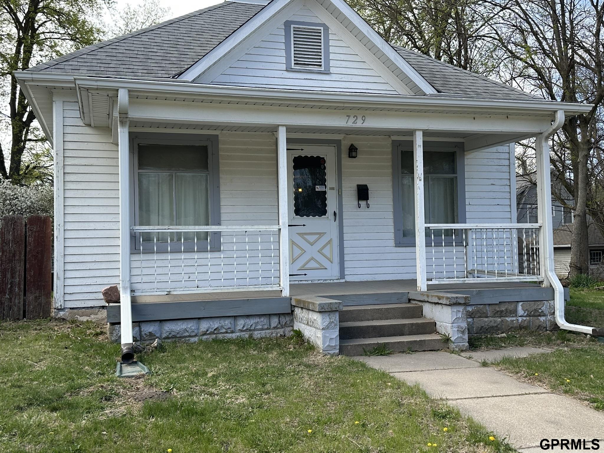 729 E 13th Street