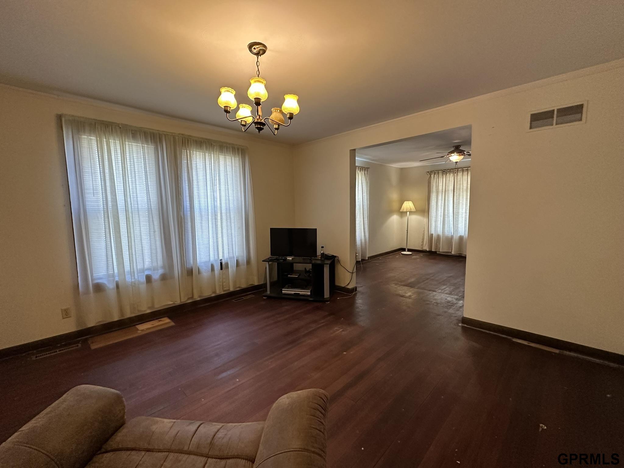 729 E 13th Street