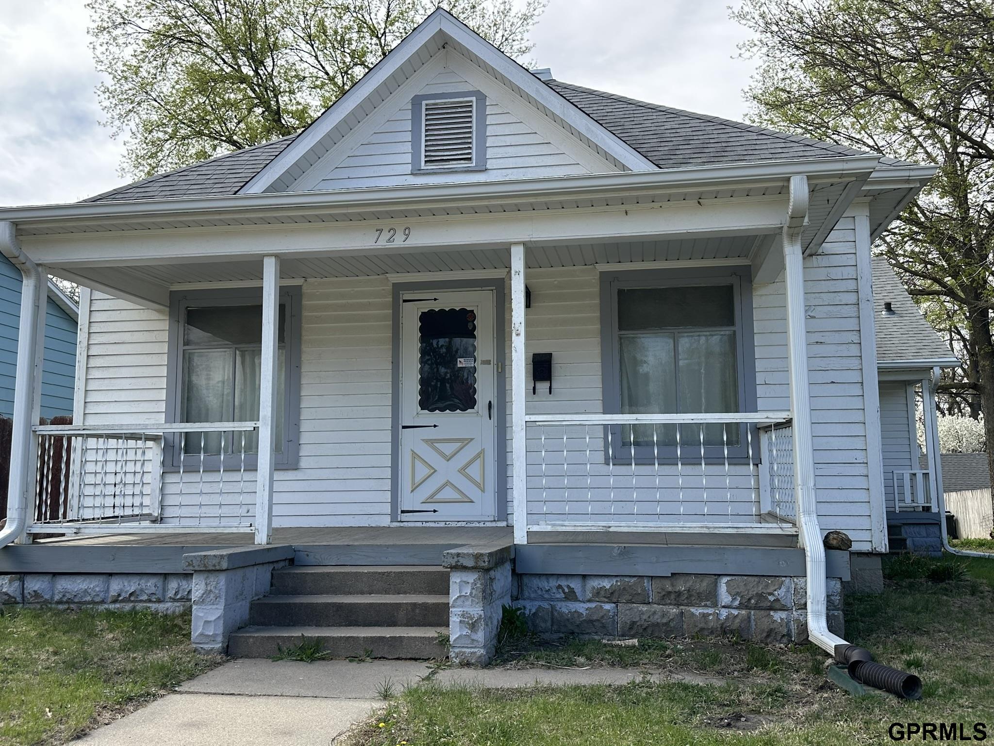 729 E 13th Street
