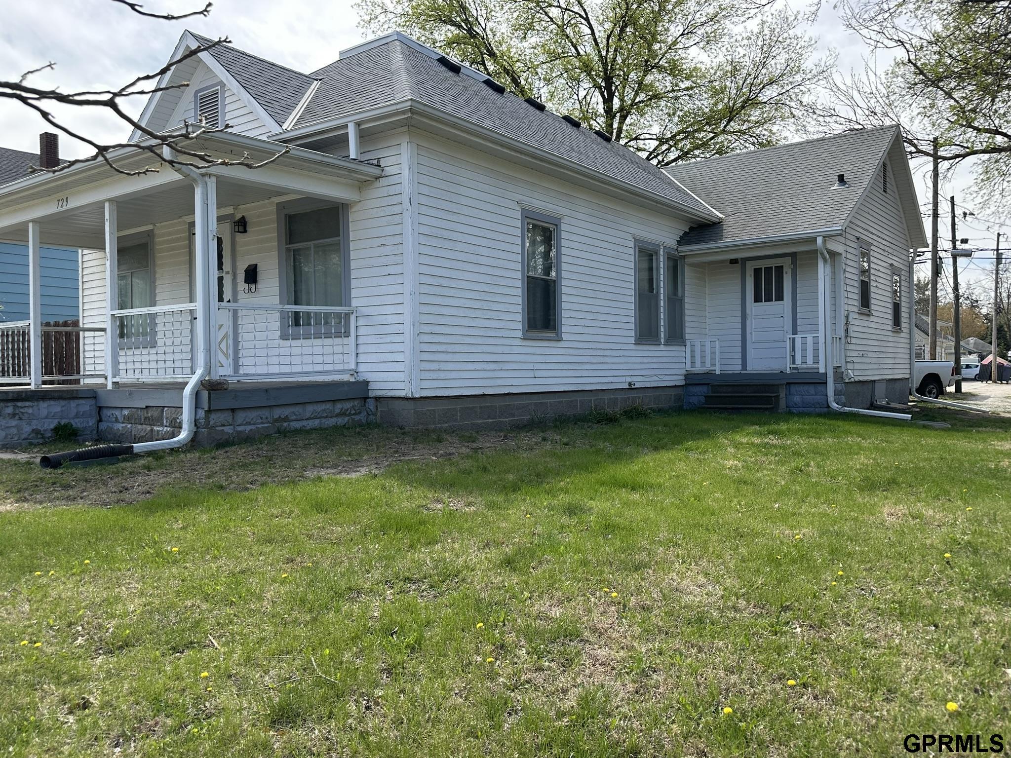 729 E 13th Street