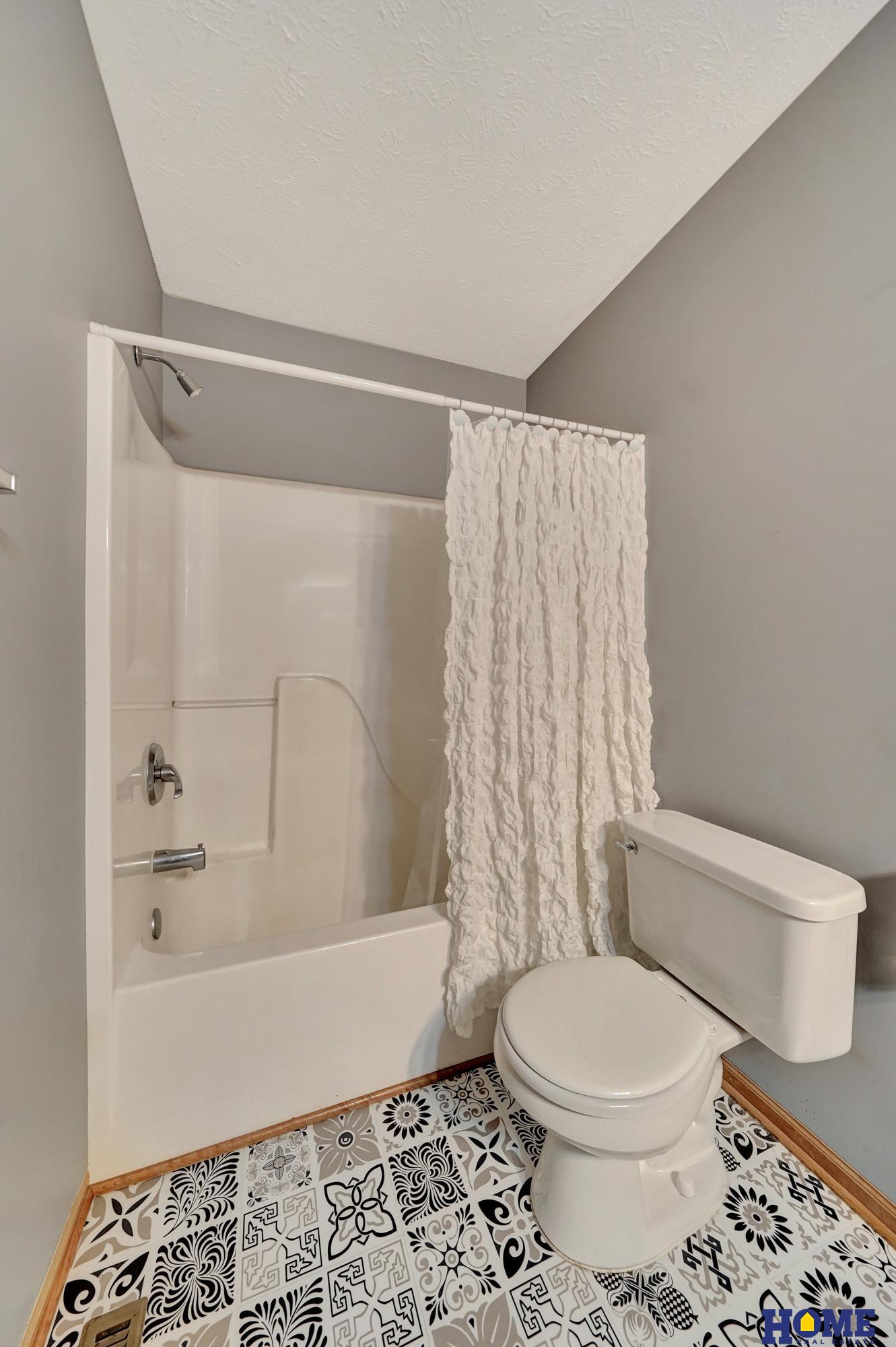 2450 City View Court