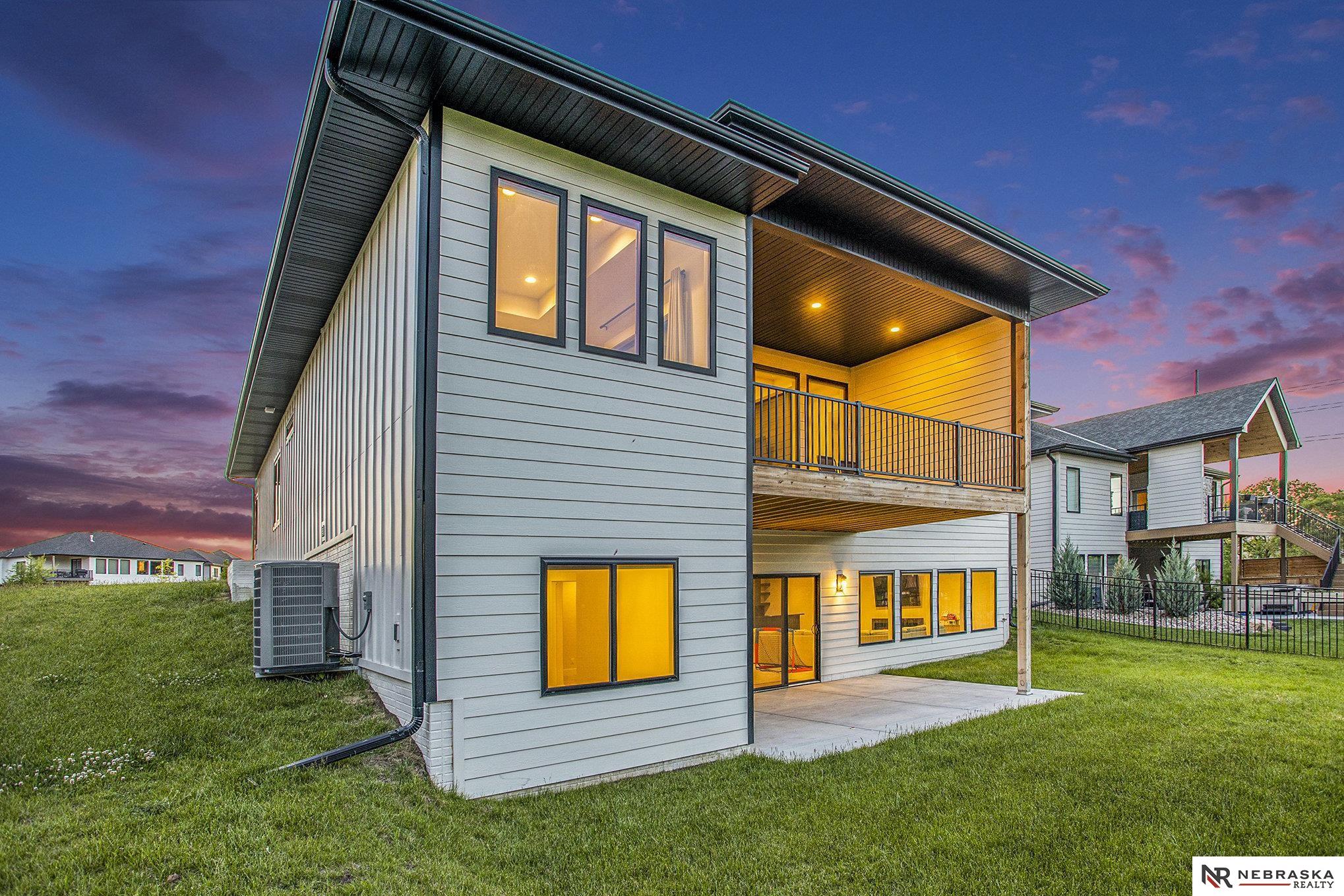 6320 S 90th Street