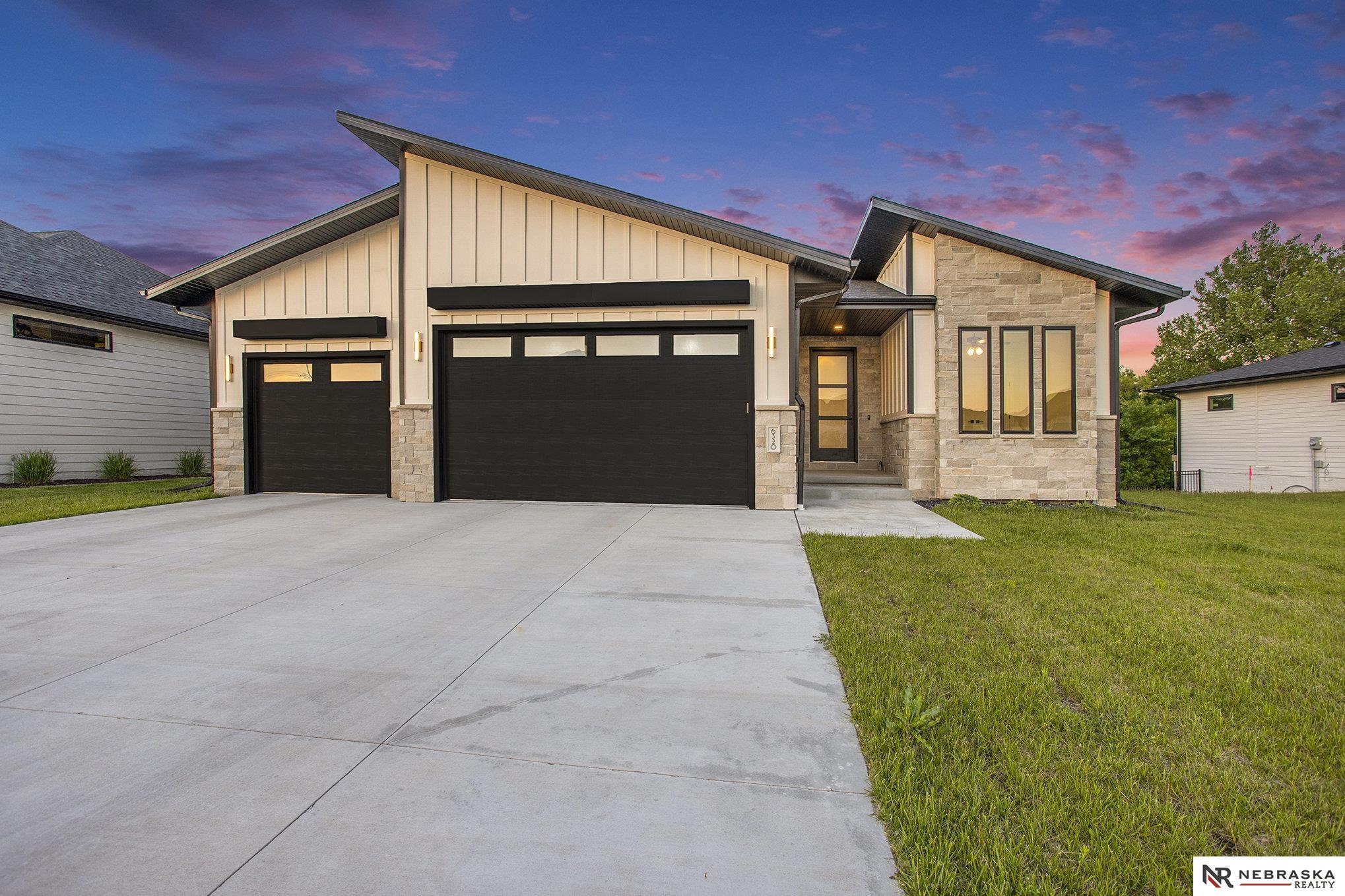 6320 S 90th Street