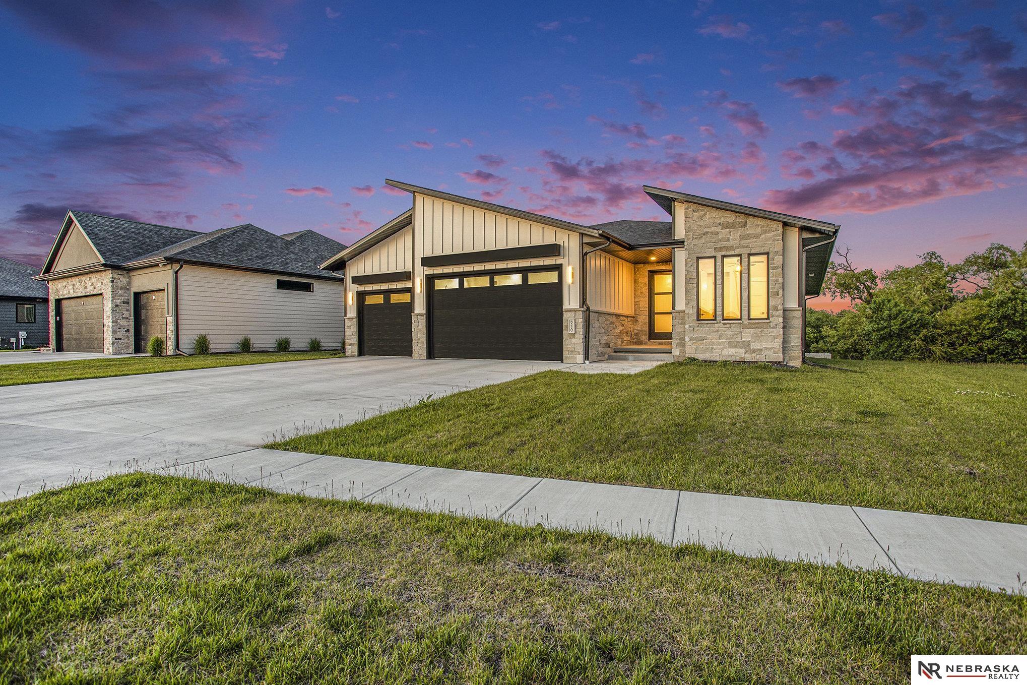 6320 S 90th Street