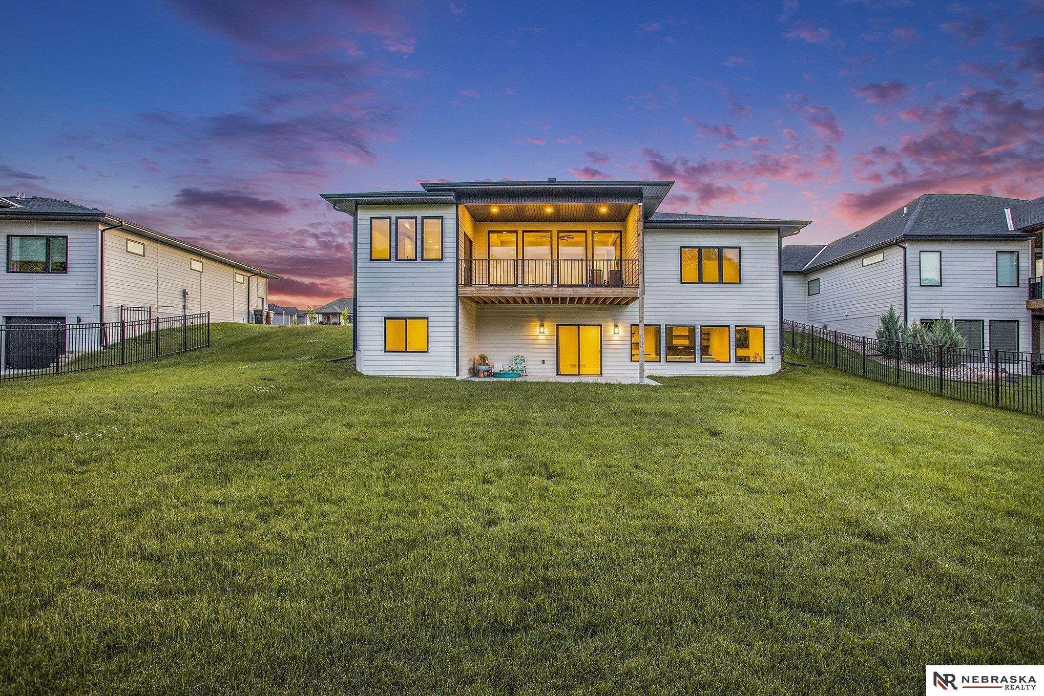 6320 S 90th Street