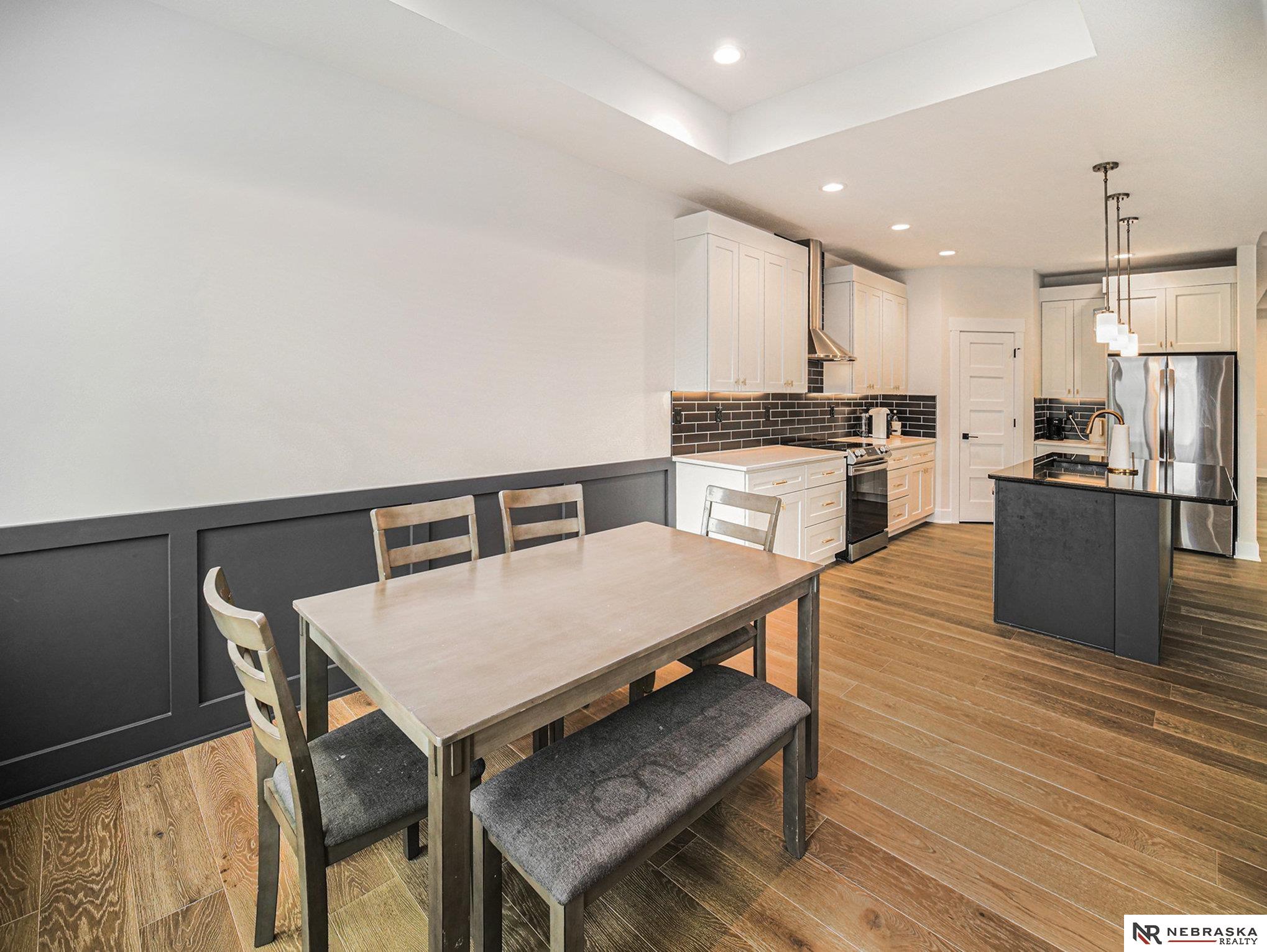 6320 S 90th Street