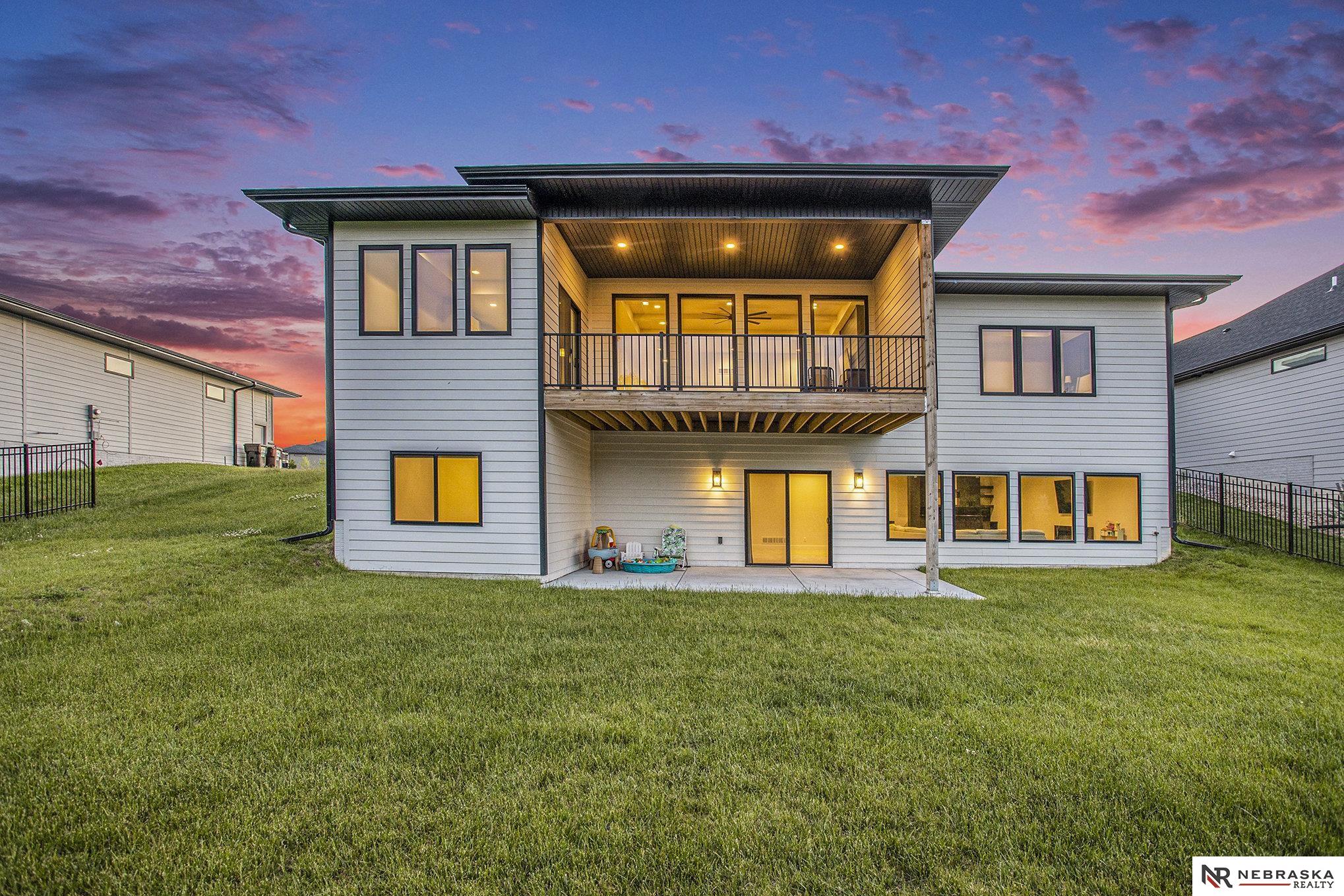 6320 S 90th Street