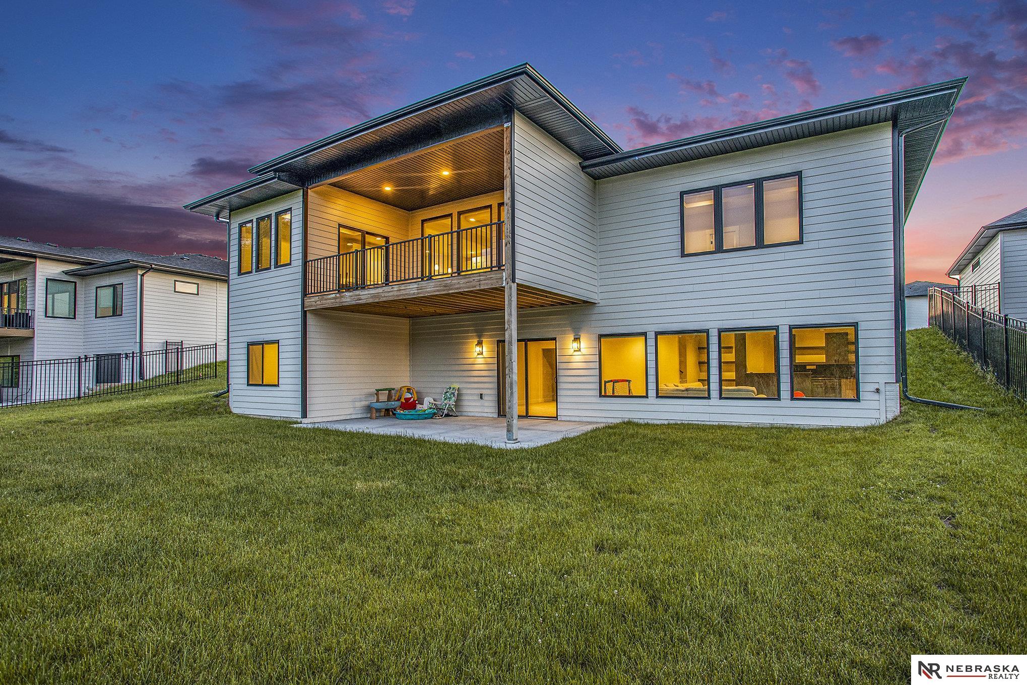 6320 S 90th Street