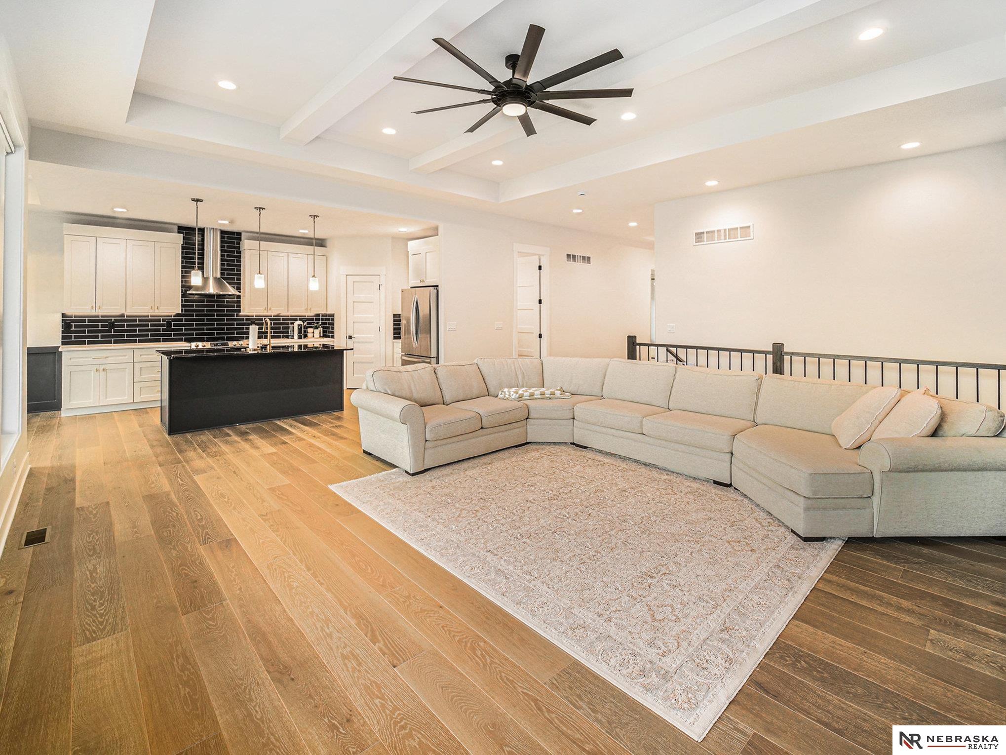 6320 S 90th Street