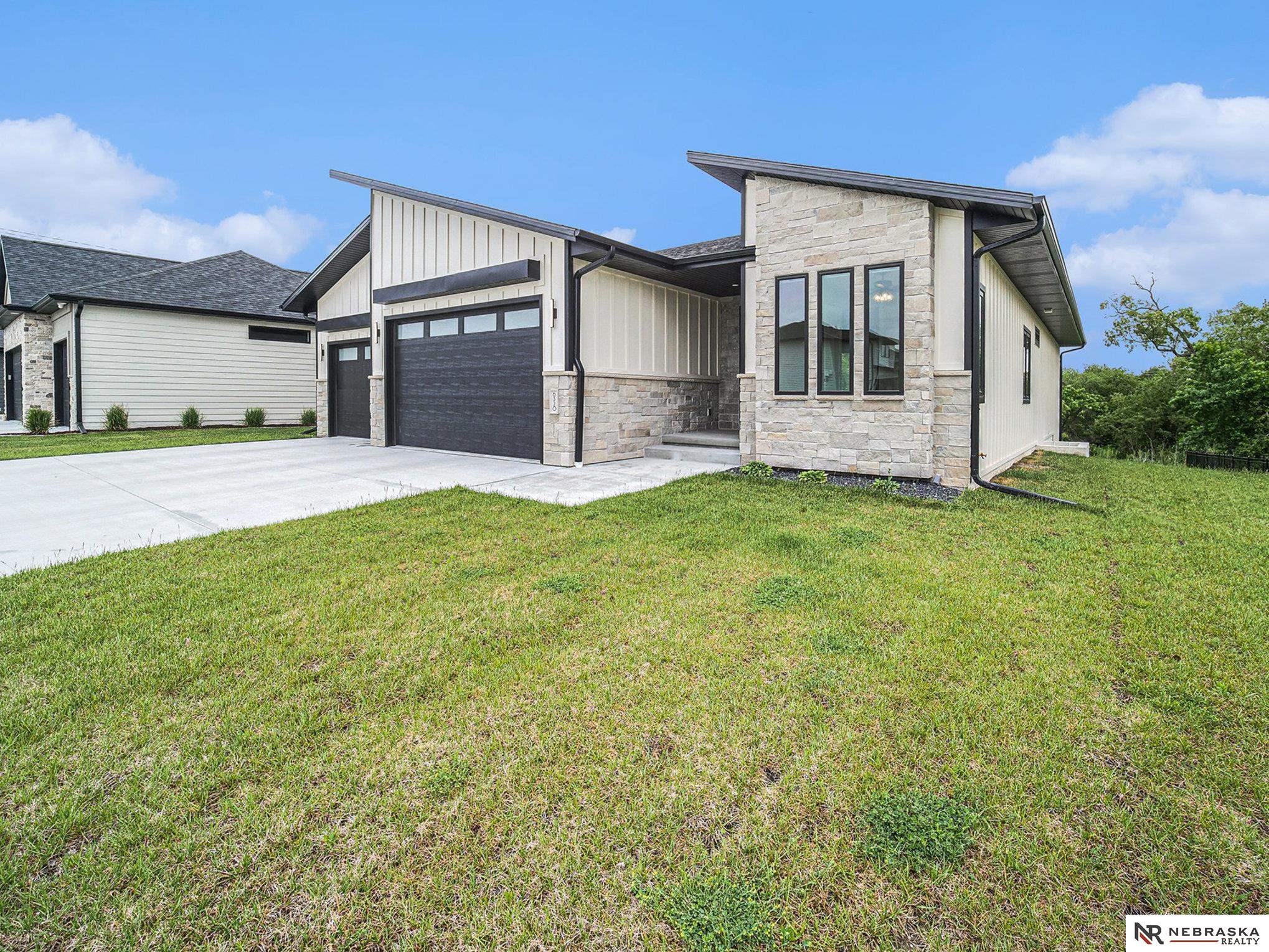 6320 S 90th Street