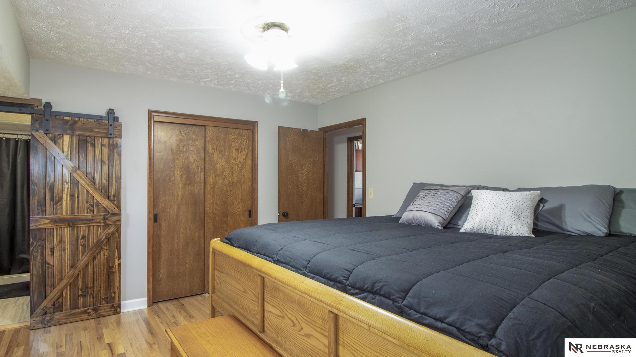 5900 S 28th Court