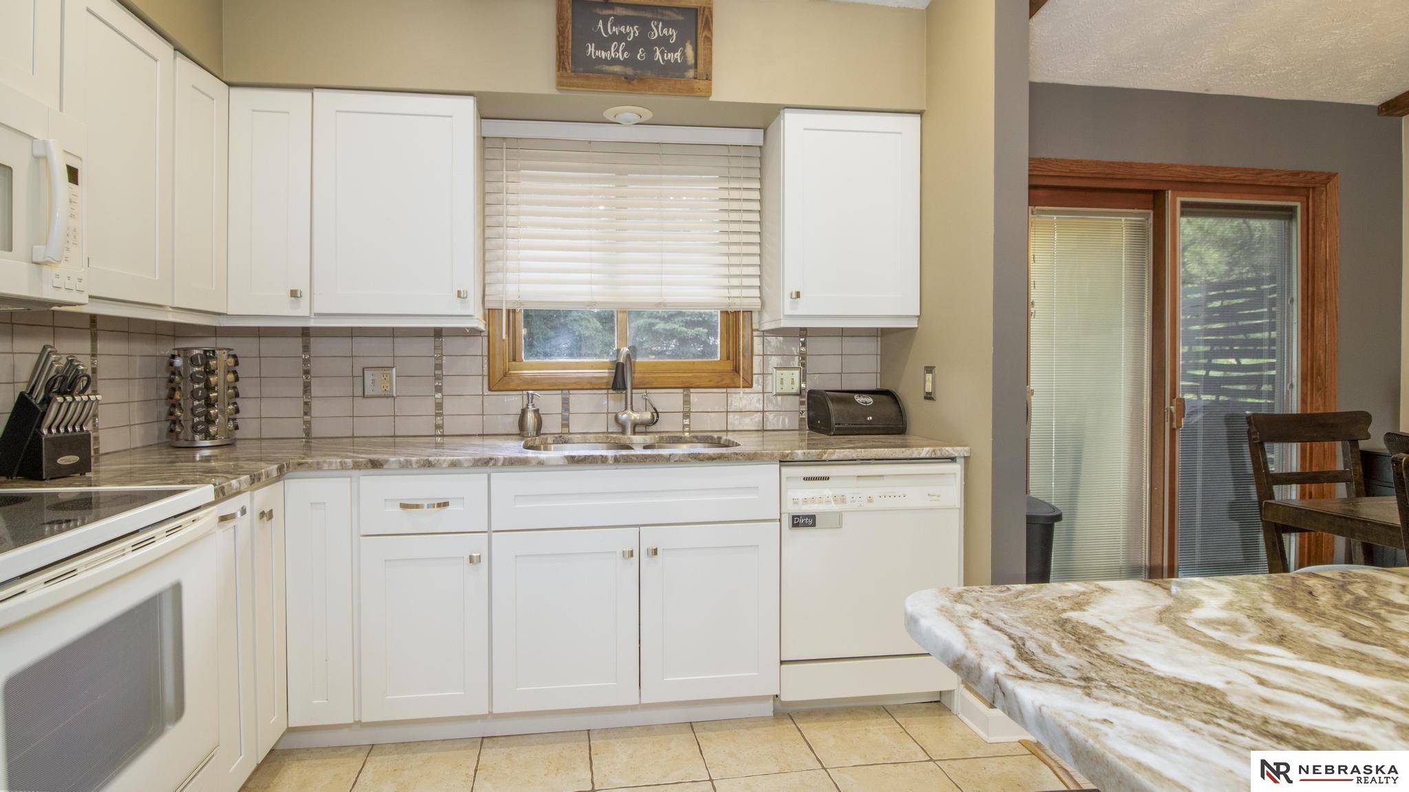 5900 S 28th Court