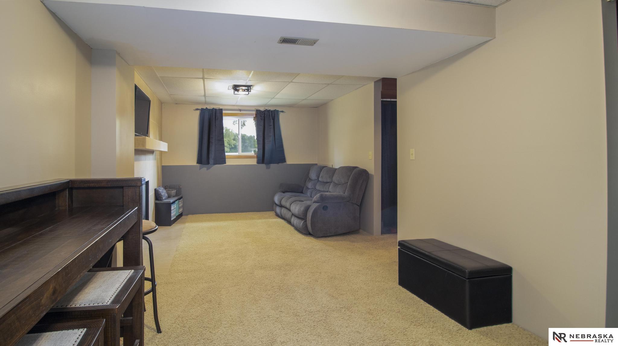 5900 S 28th Court