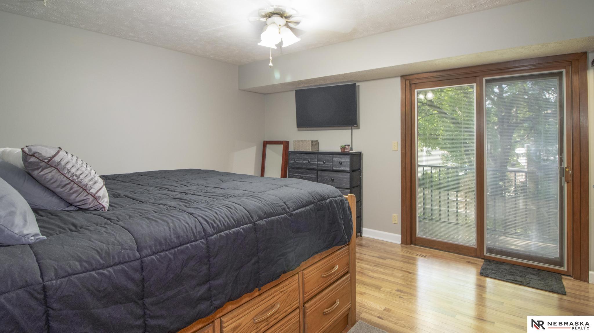 5900 S 28th Court