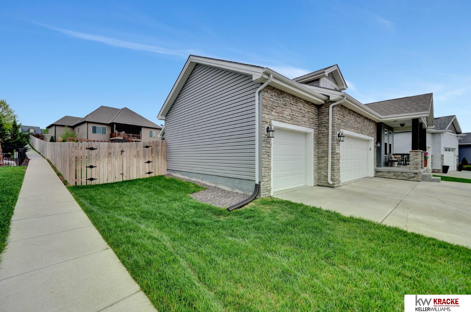 7237 Yankee Woods Drive