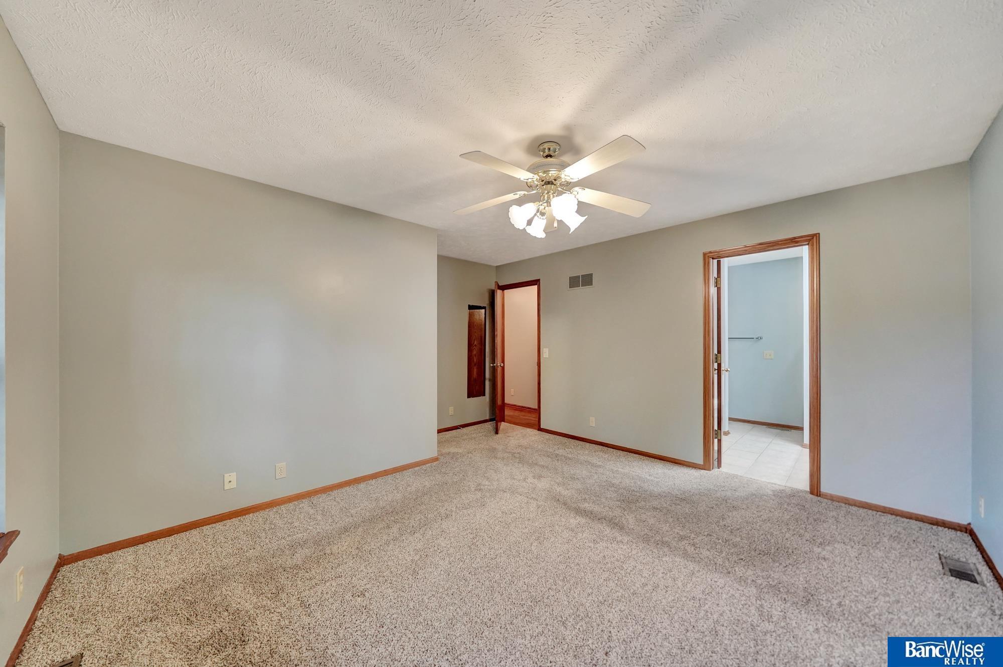 2727 N 75th Street