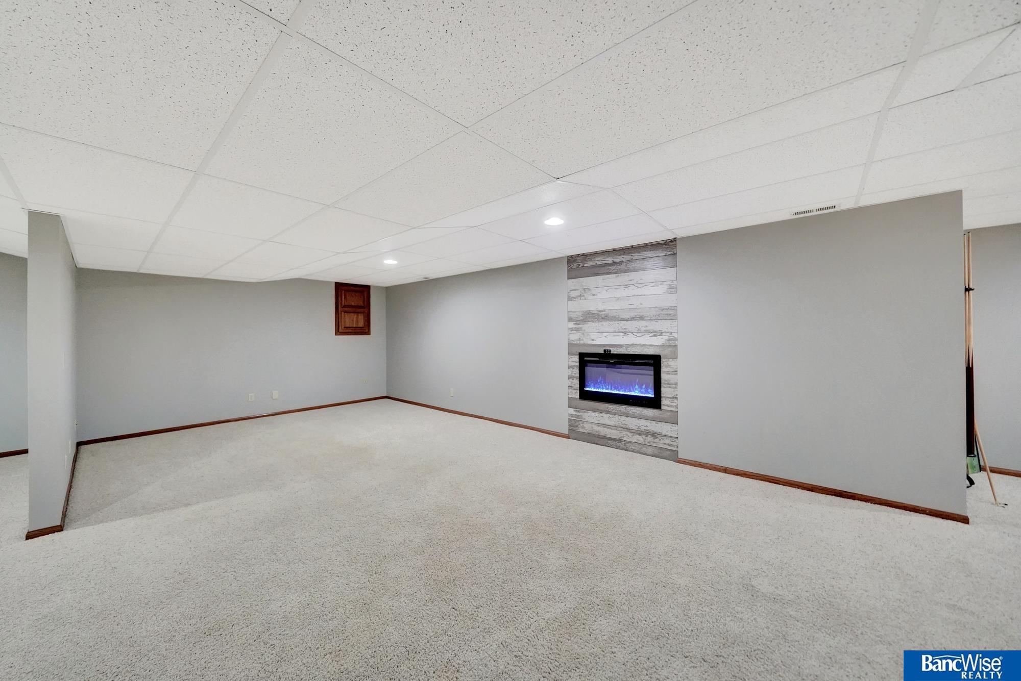 2727 N 75th Street