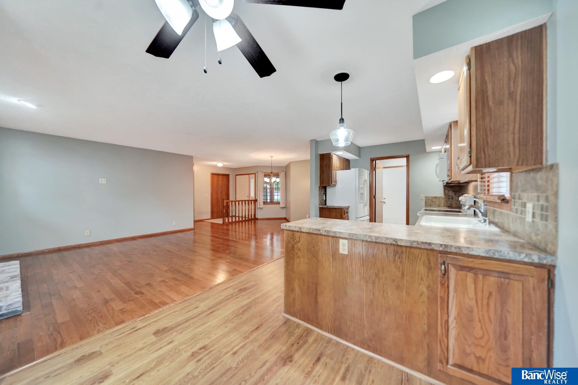 2727 N 75th Street
