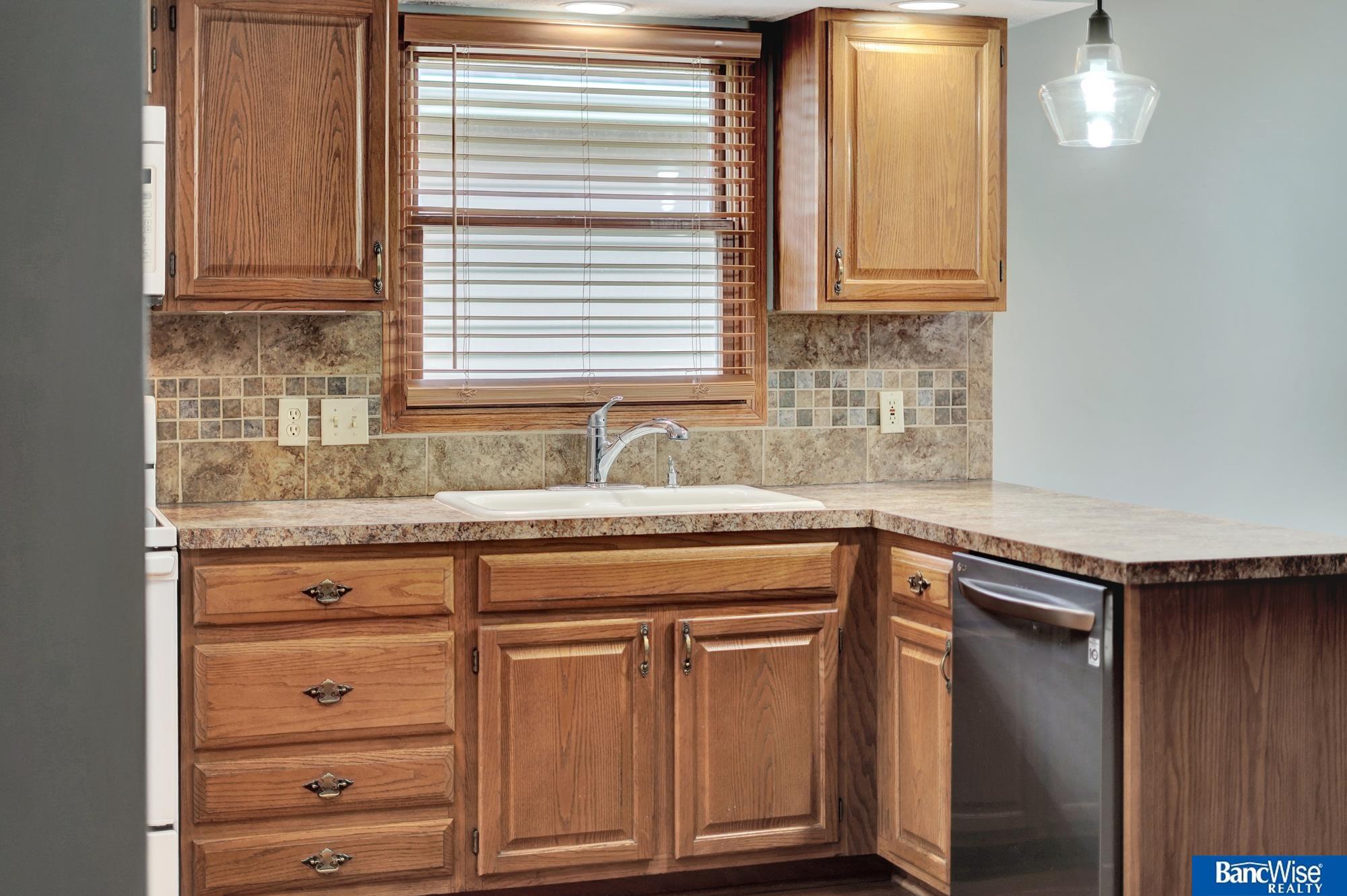 2727 N 75th Street