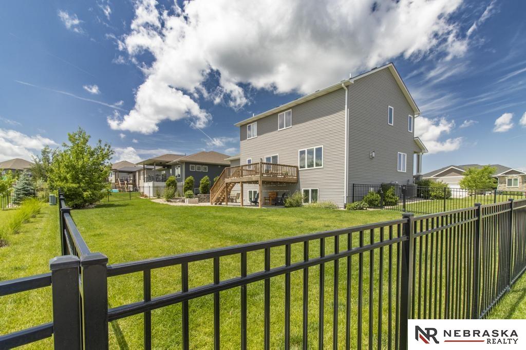 9334 Dutch Mill Lane