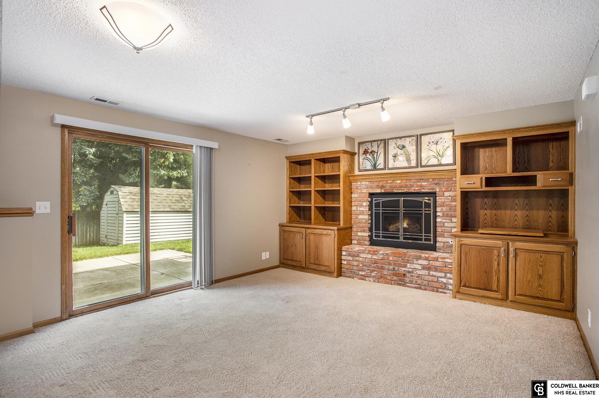 5910 Robin Court