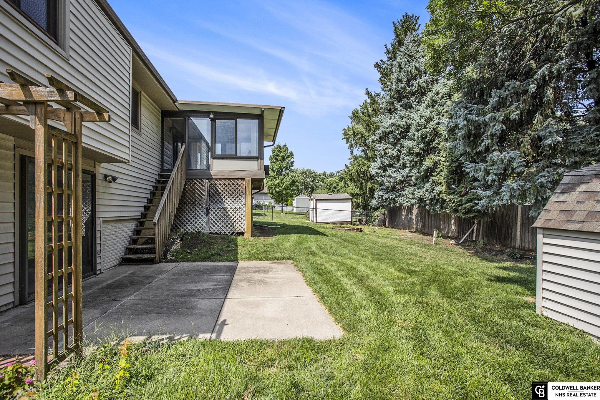 5910 Robin Court