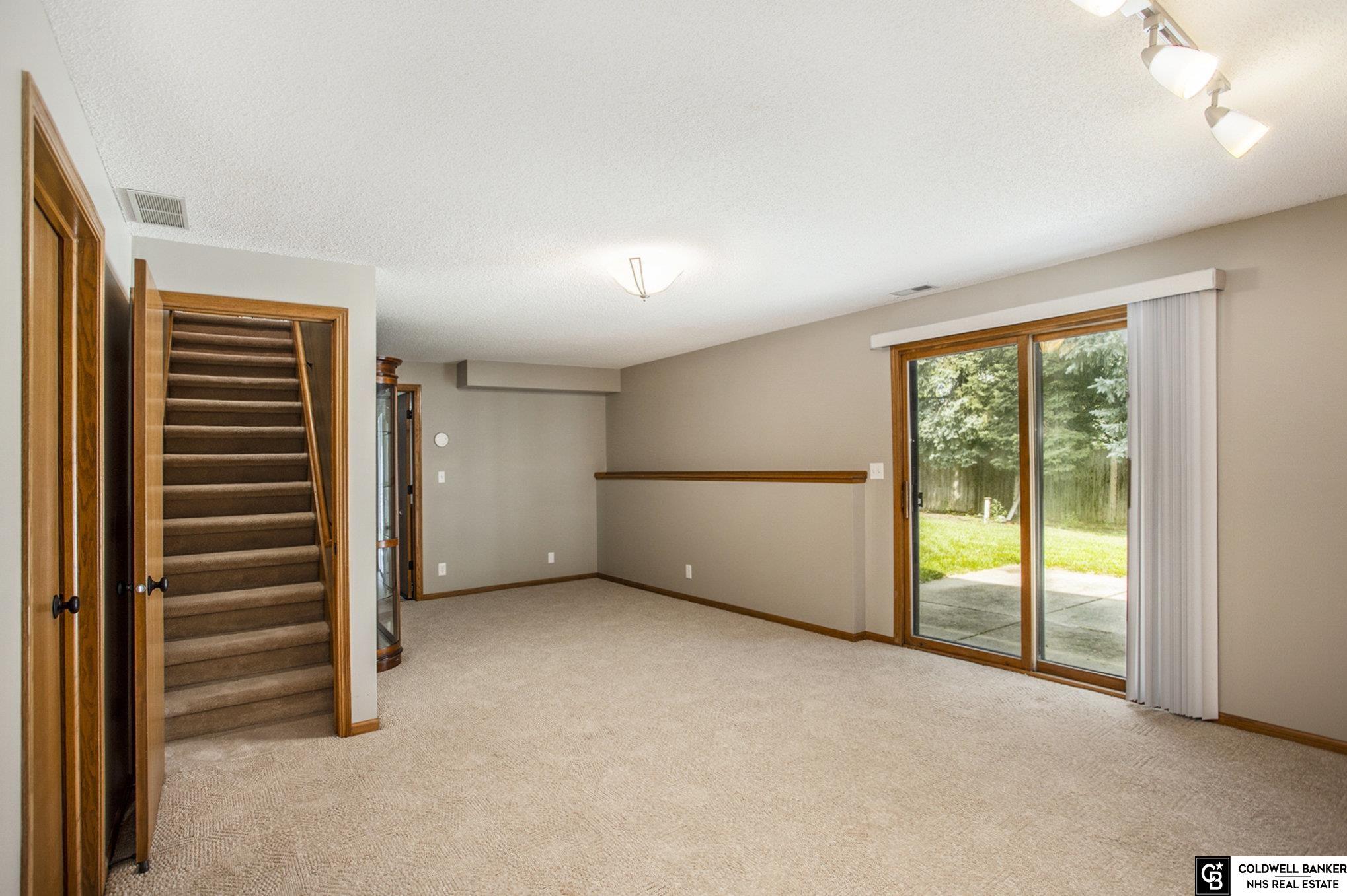 5910 Robin Court