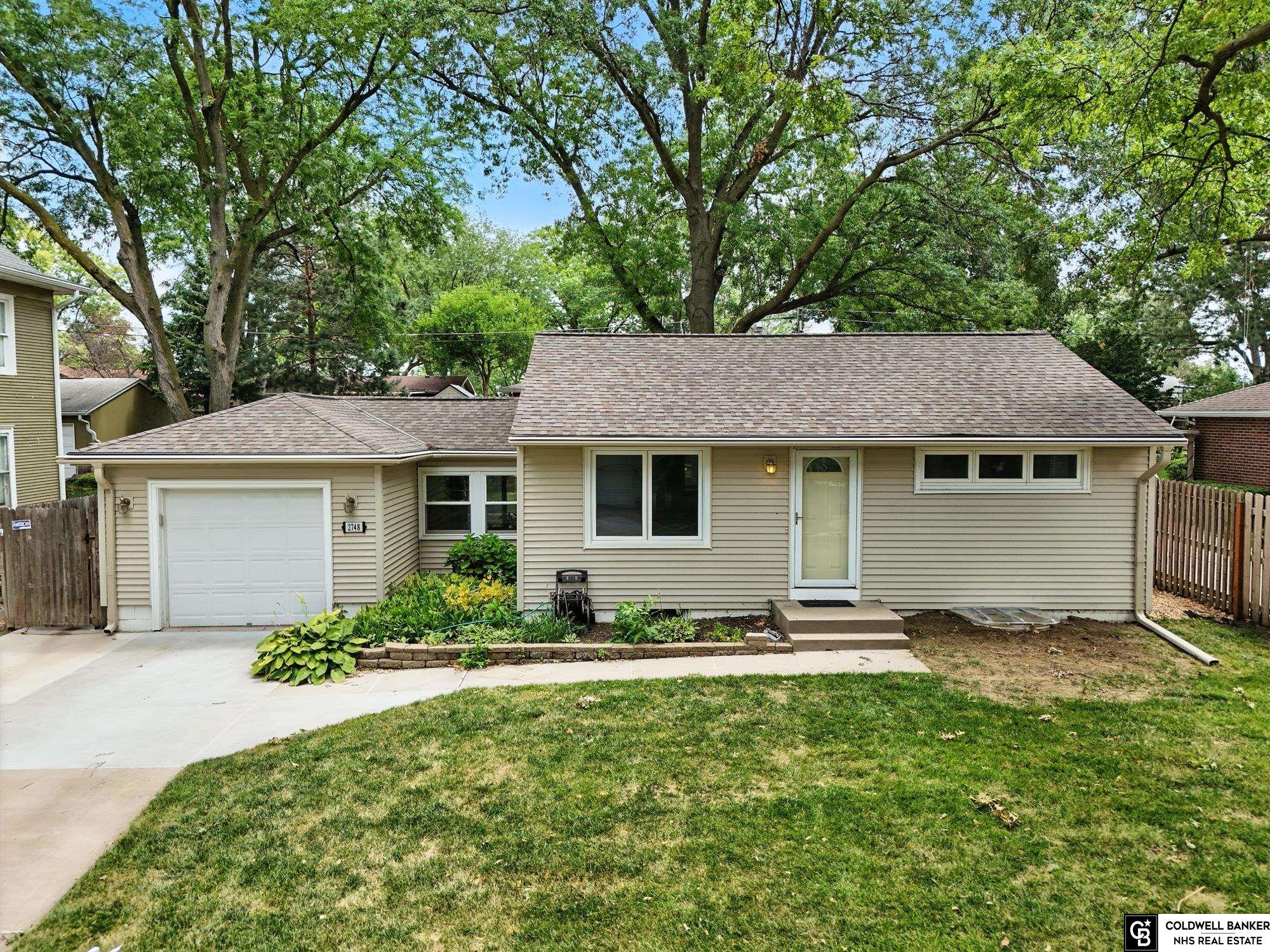 2748 S 38th Street