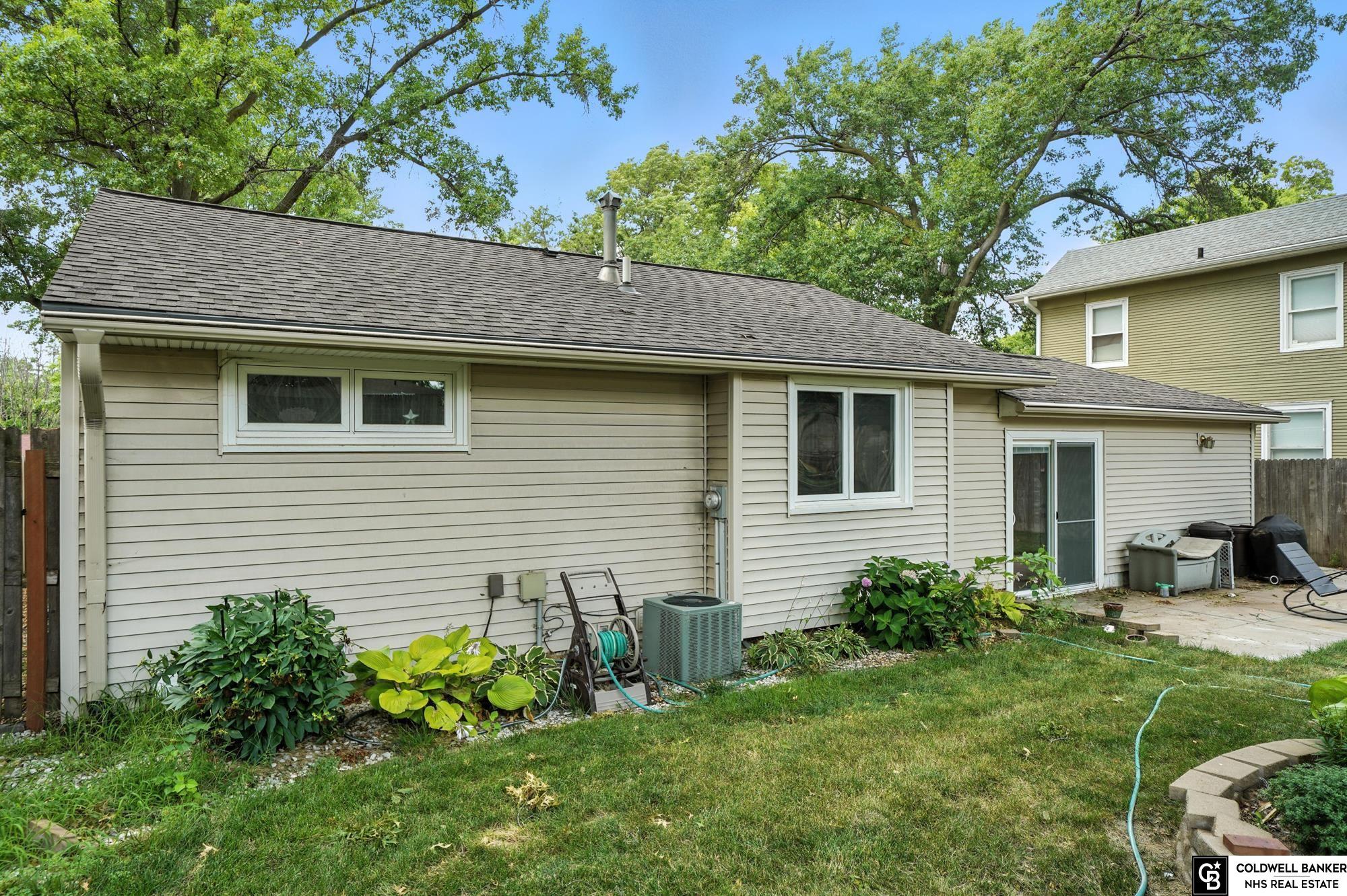 2748 S 38th Street