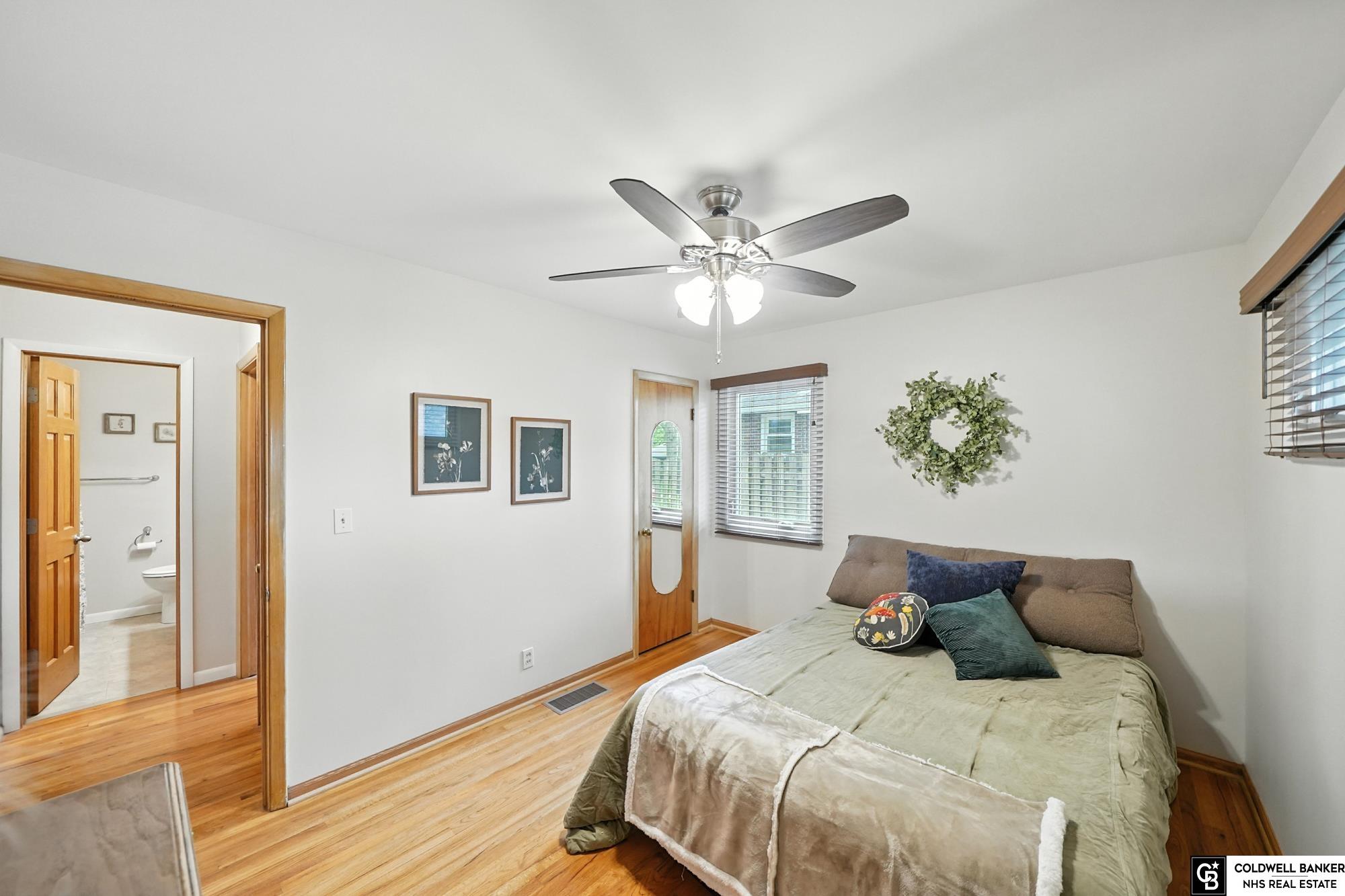2748 S 38th Street