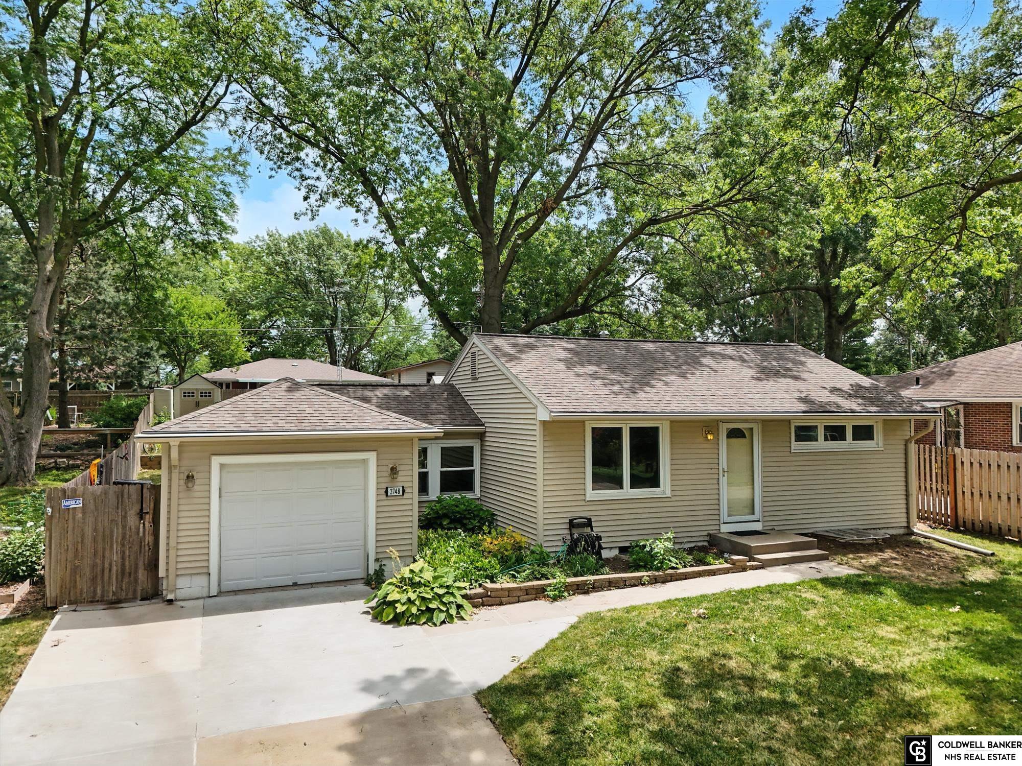 2748 S 38th Street