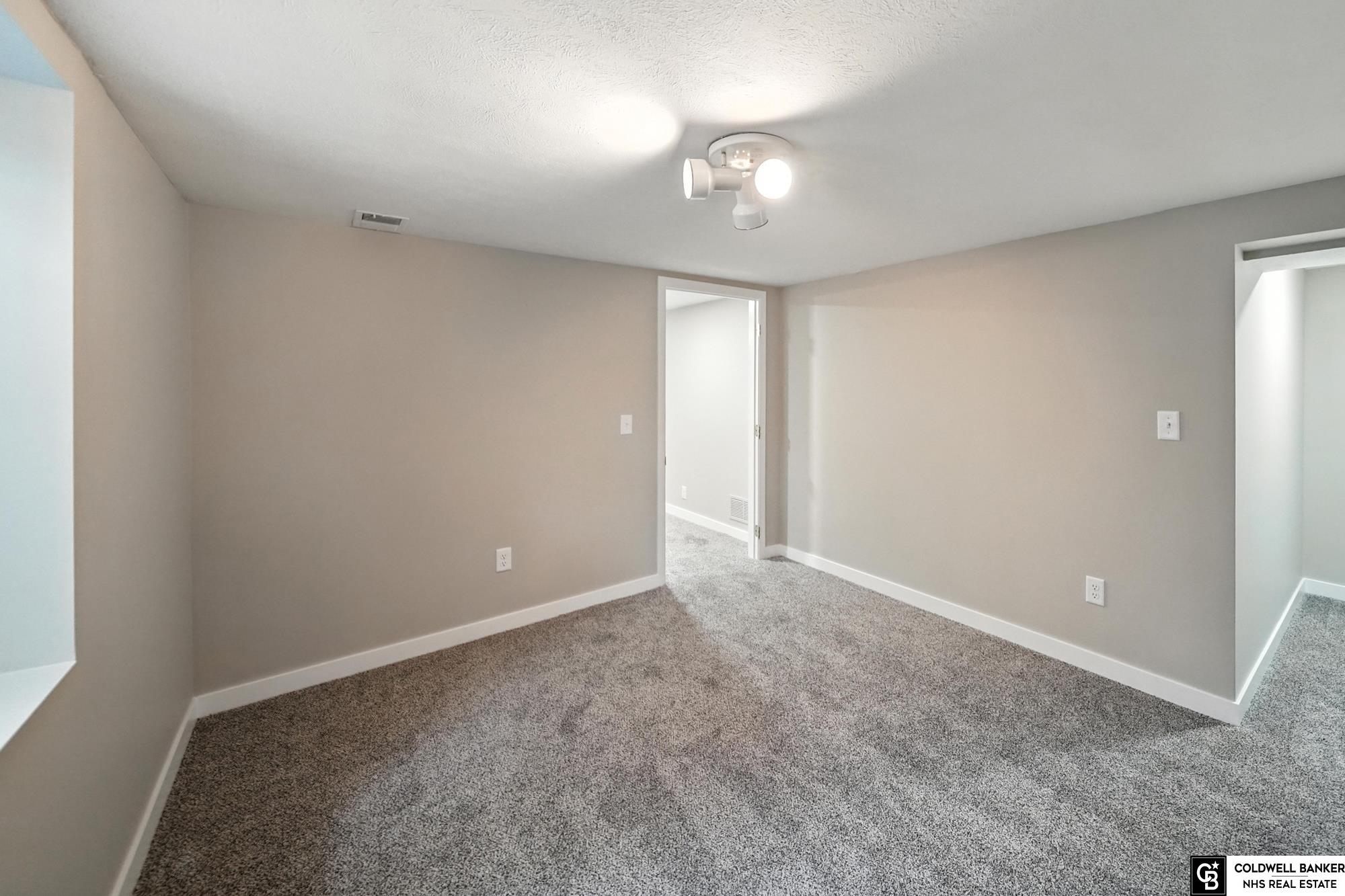 2748 S 38th Street