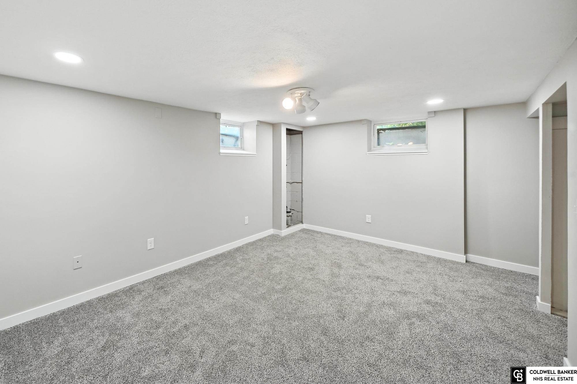 2748 S 38th Street