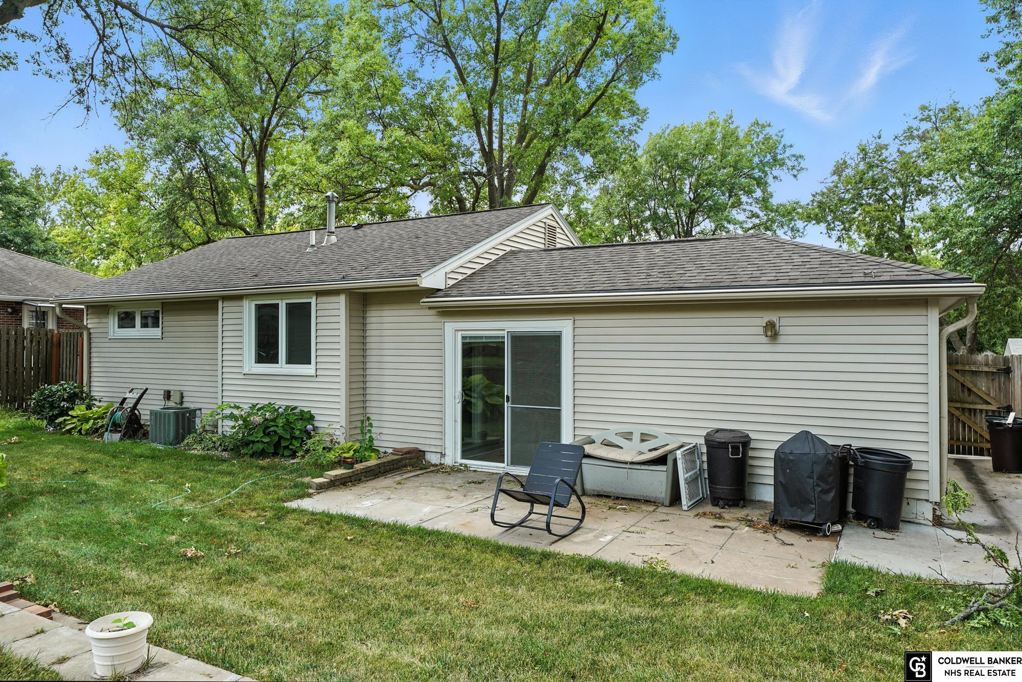 2748 S 38th Street