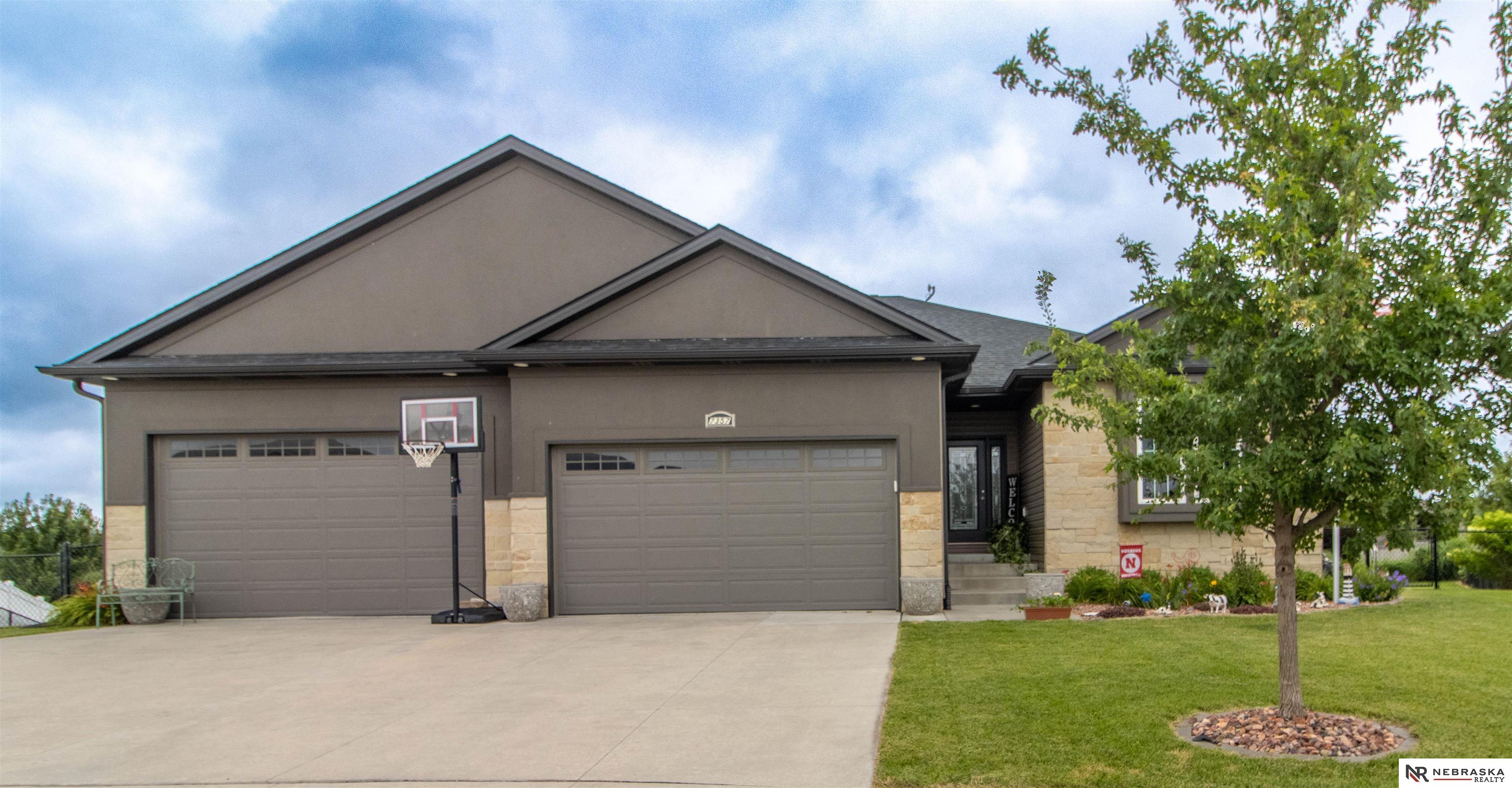7357 Fuji Place