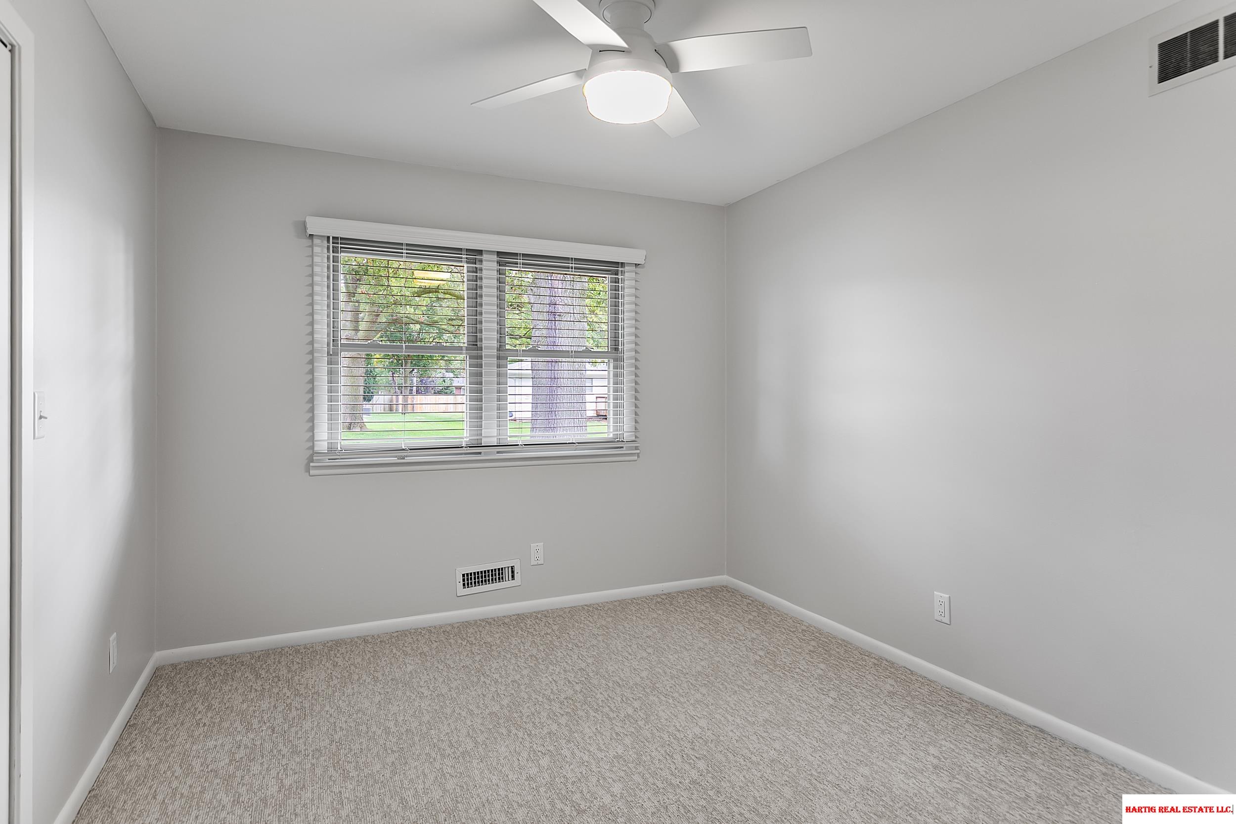 1718 Sara Road