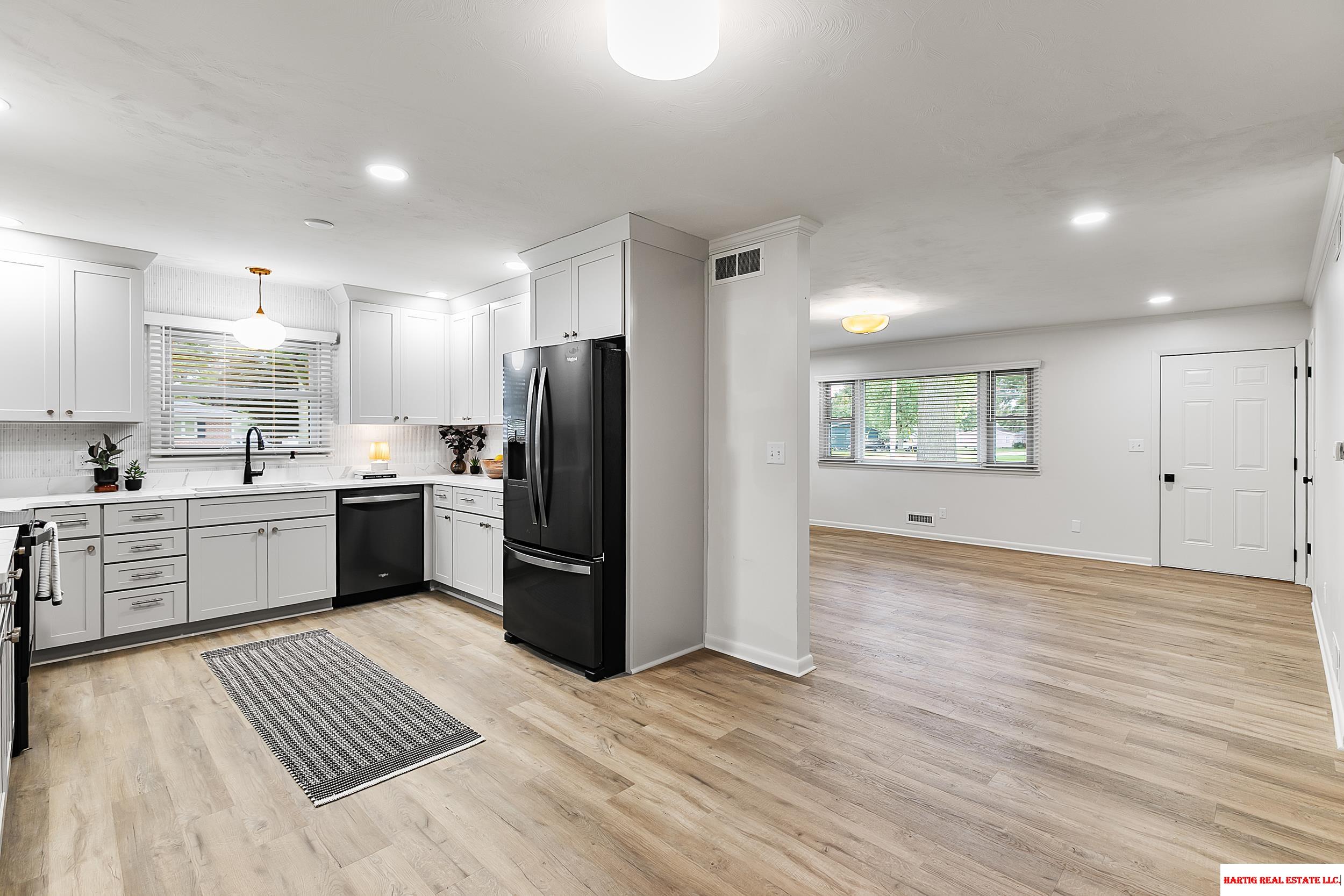 1718 Sara Road