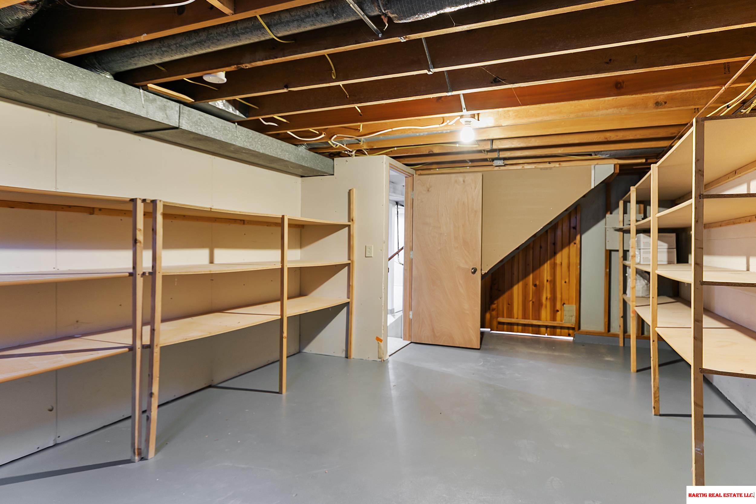 1718 Sara Road