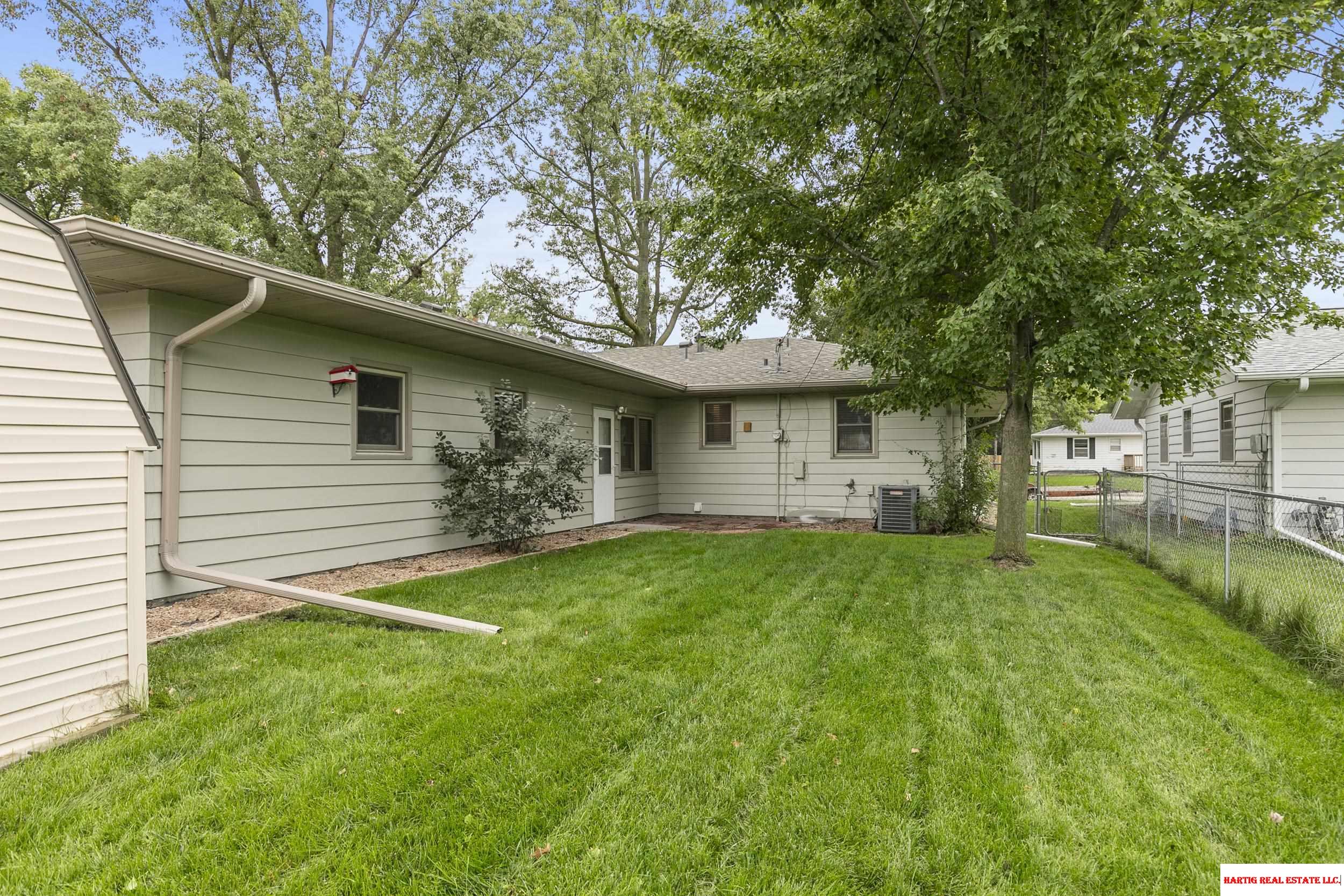 1718 Sara Road