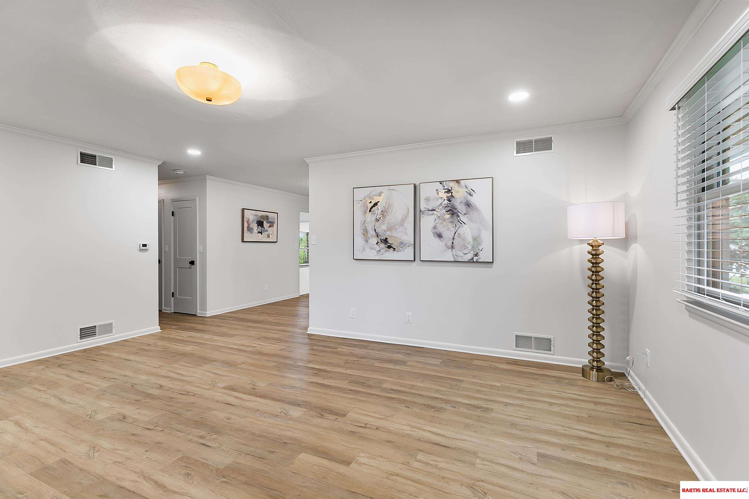 1718 Sara Road